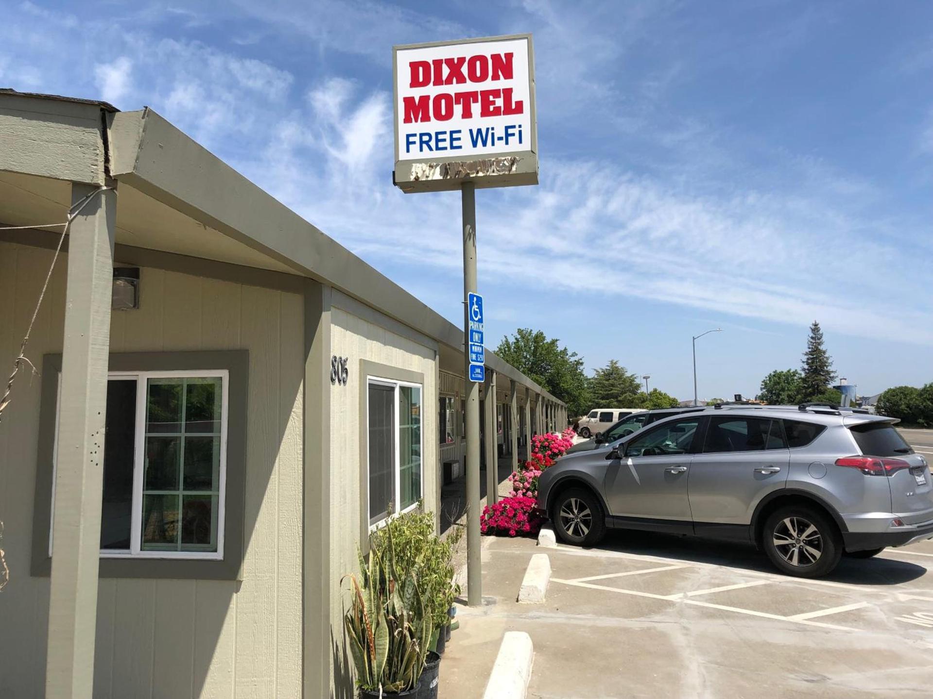 Dixon Motel photo 1