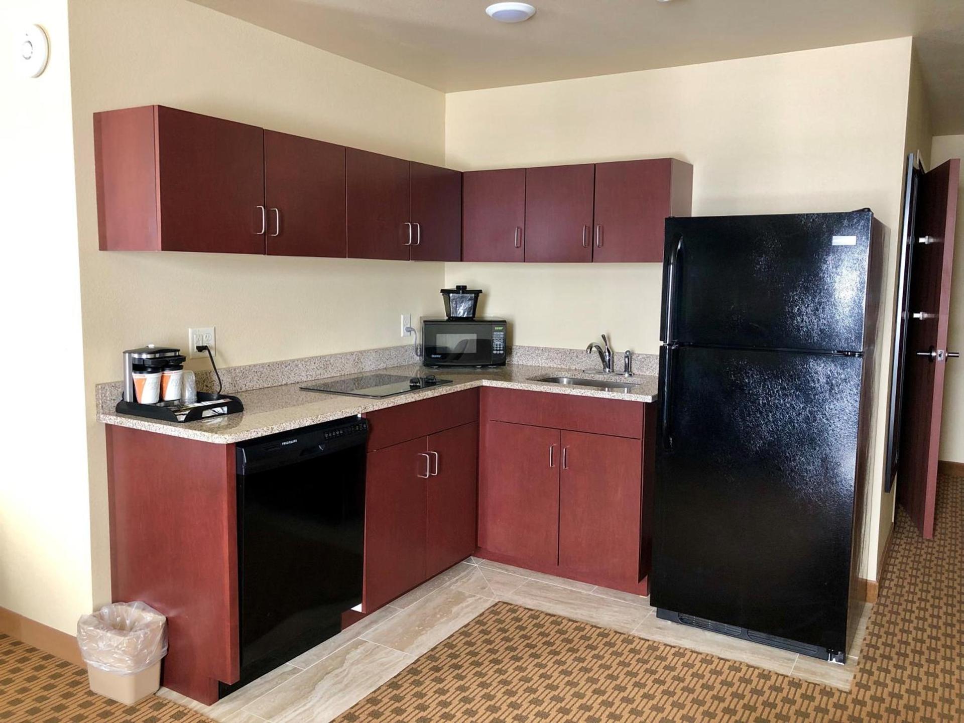 Cobblestone Hotel & Suites Pulaski/Green Bay photo 7