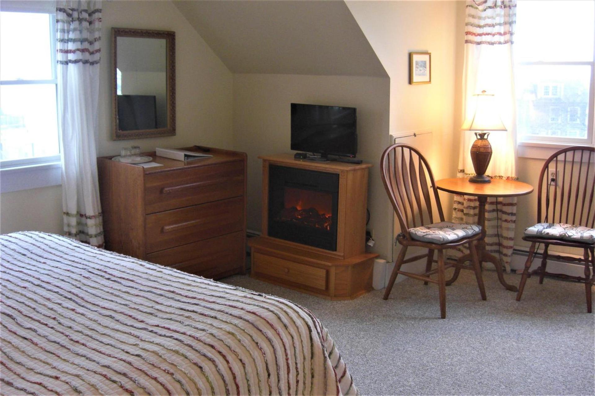 Seafarer Inn photo 15