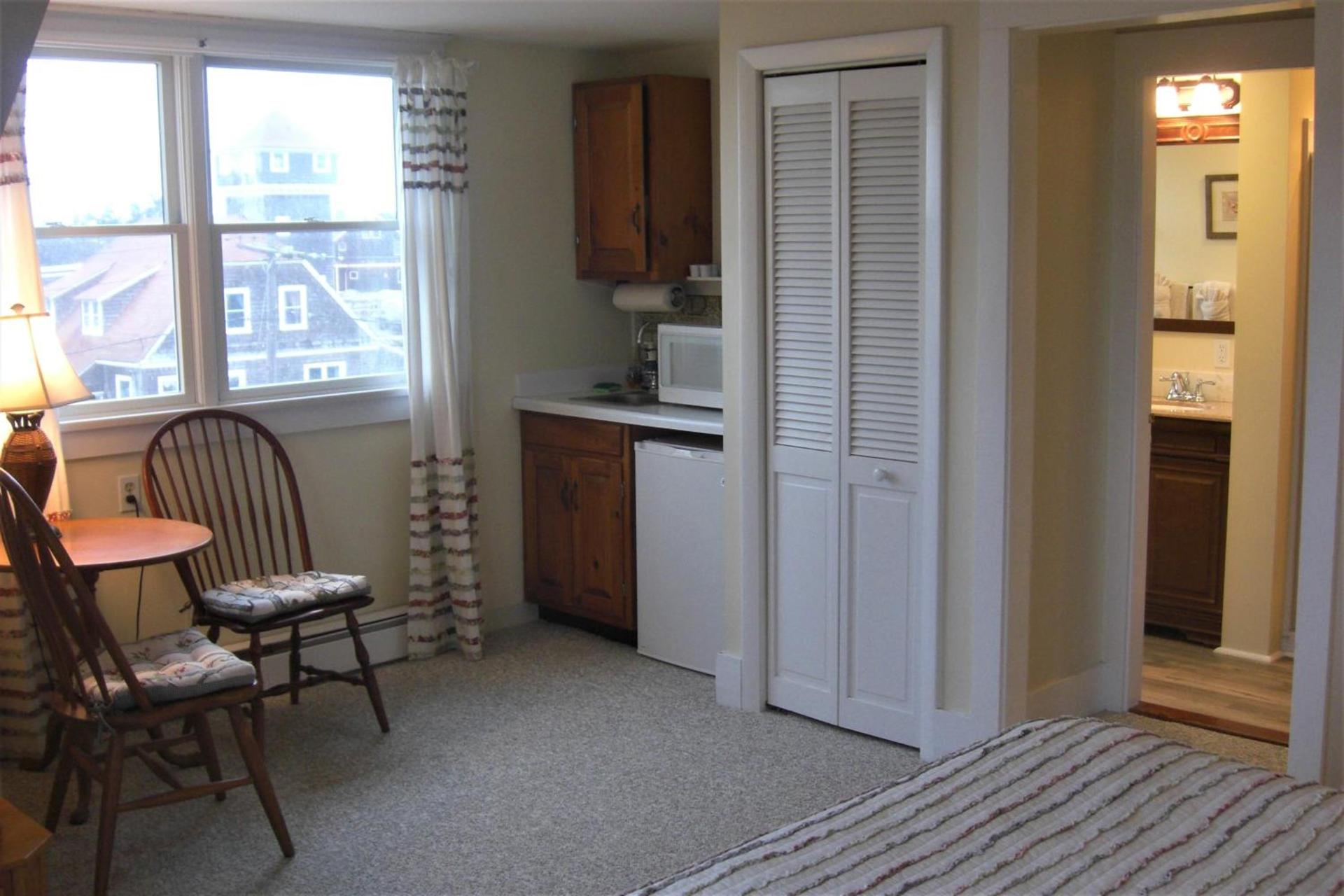 Seafarer Inn photo 14
