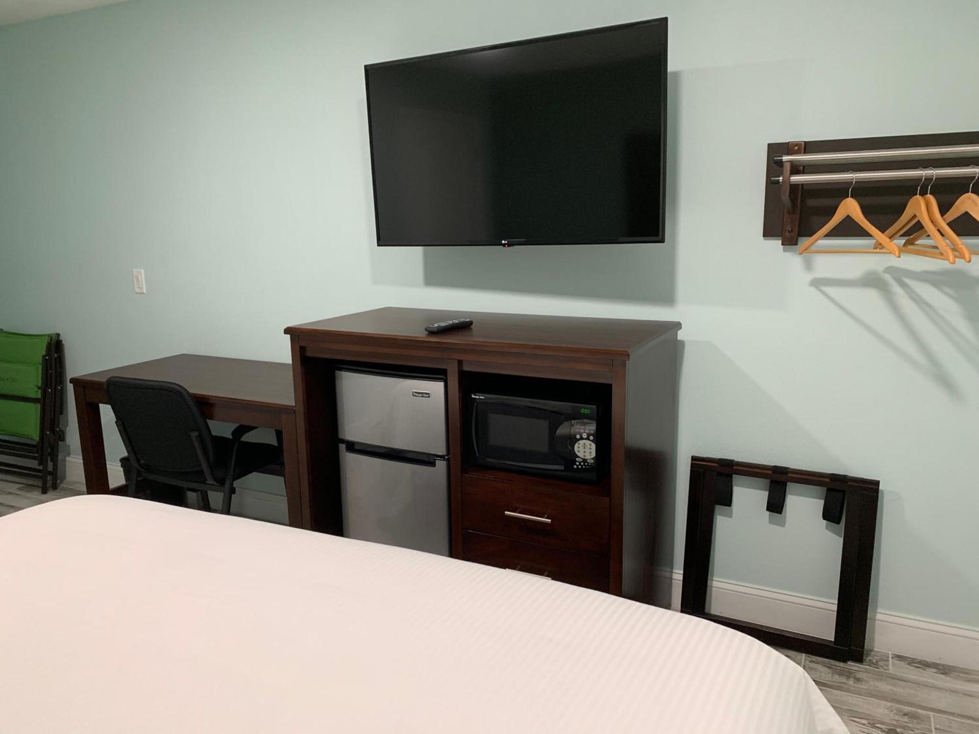 Atlantic Shores Motel photo 46