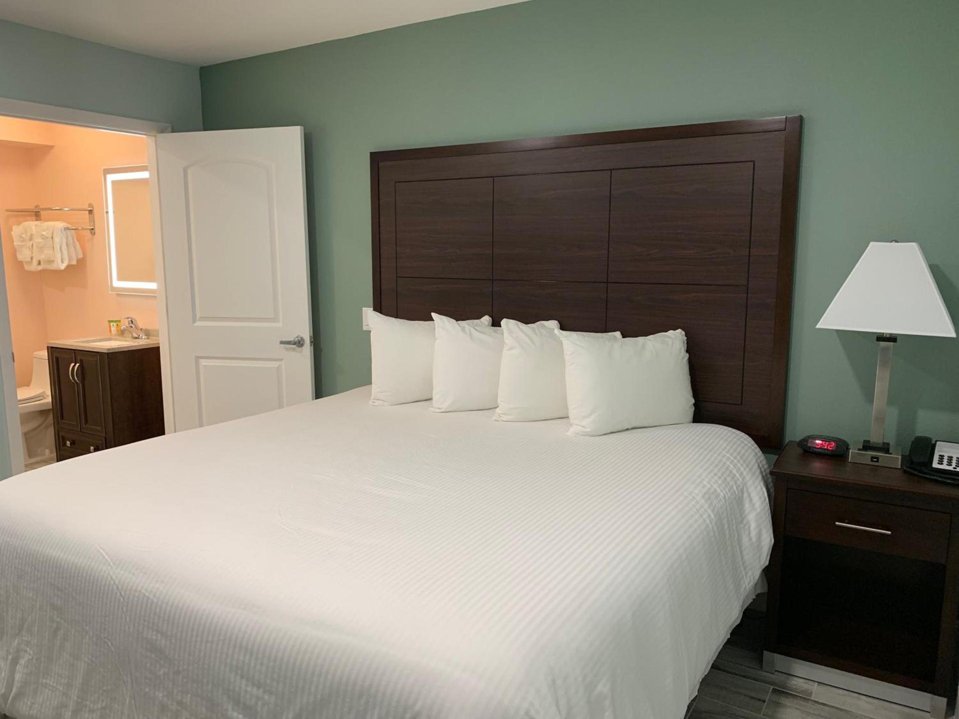 Atlantic Shores Motel photo 43