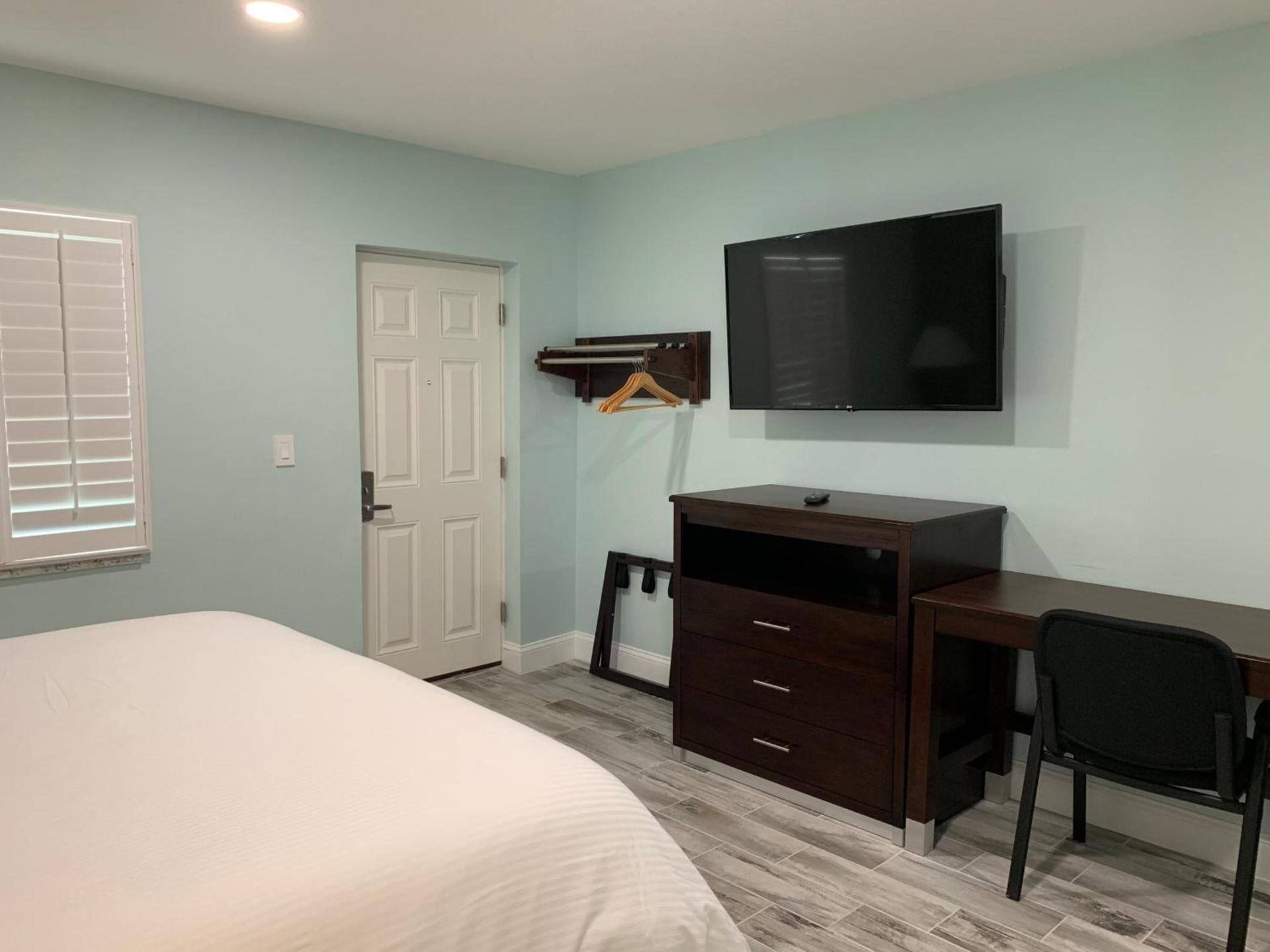 Atlantic Shores Motel photo 42