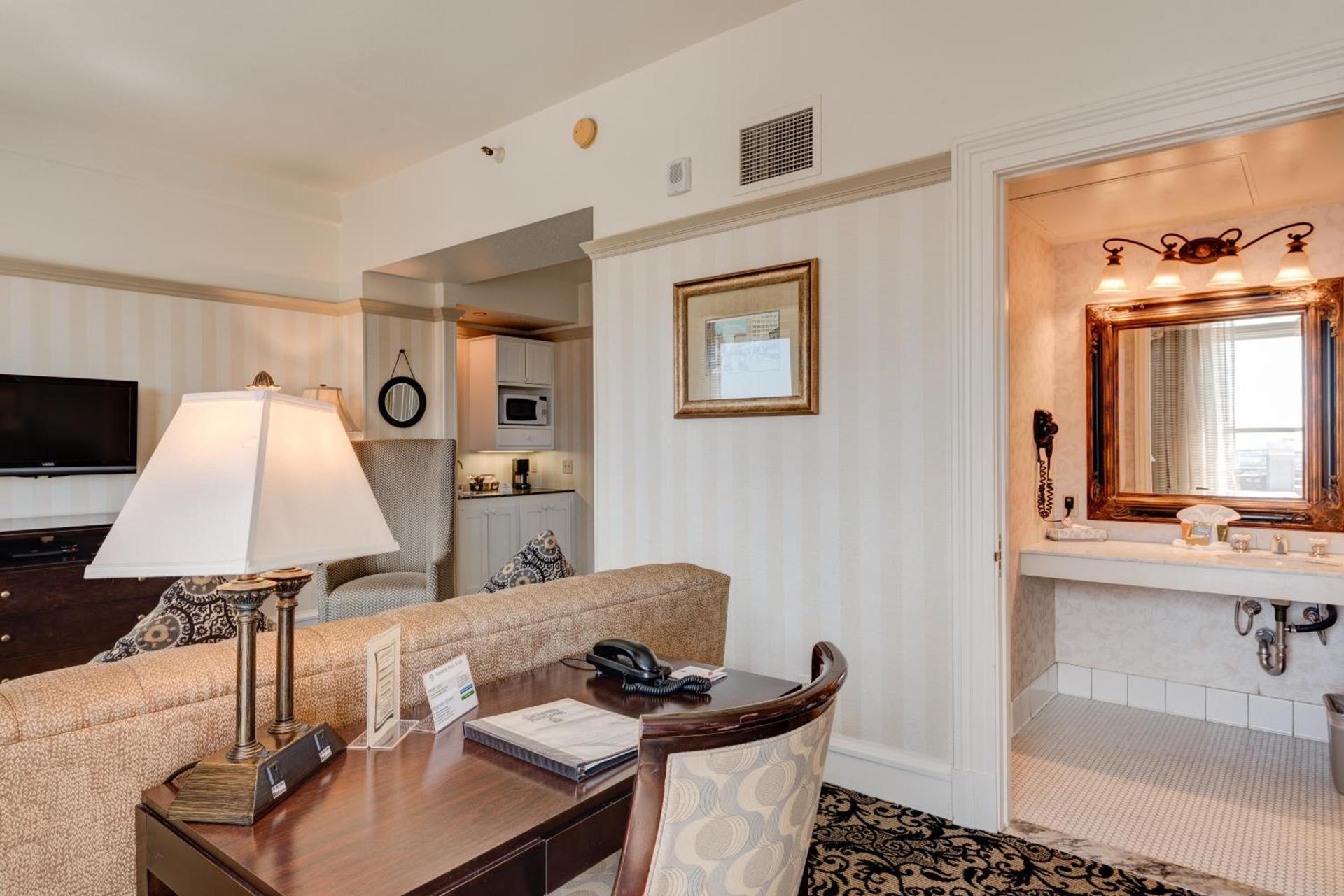 Gaslamp Plaza Suites photo 28