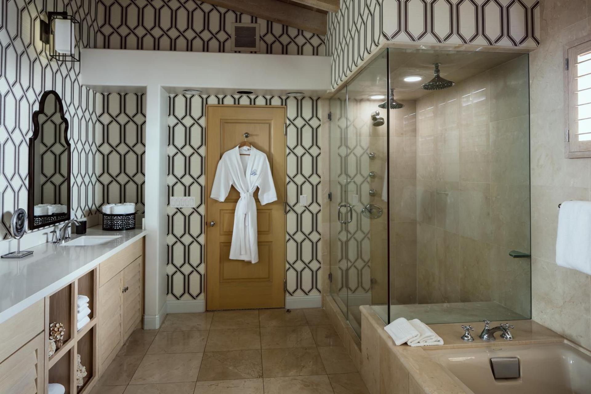 La Valencia Hotel photo 19