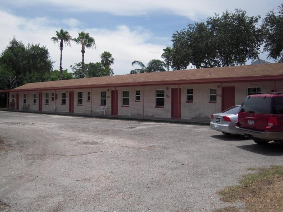 Bayfront Cottages photo 3