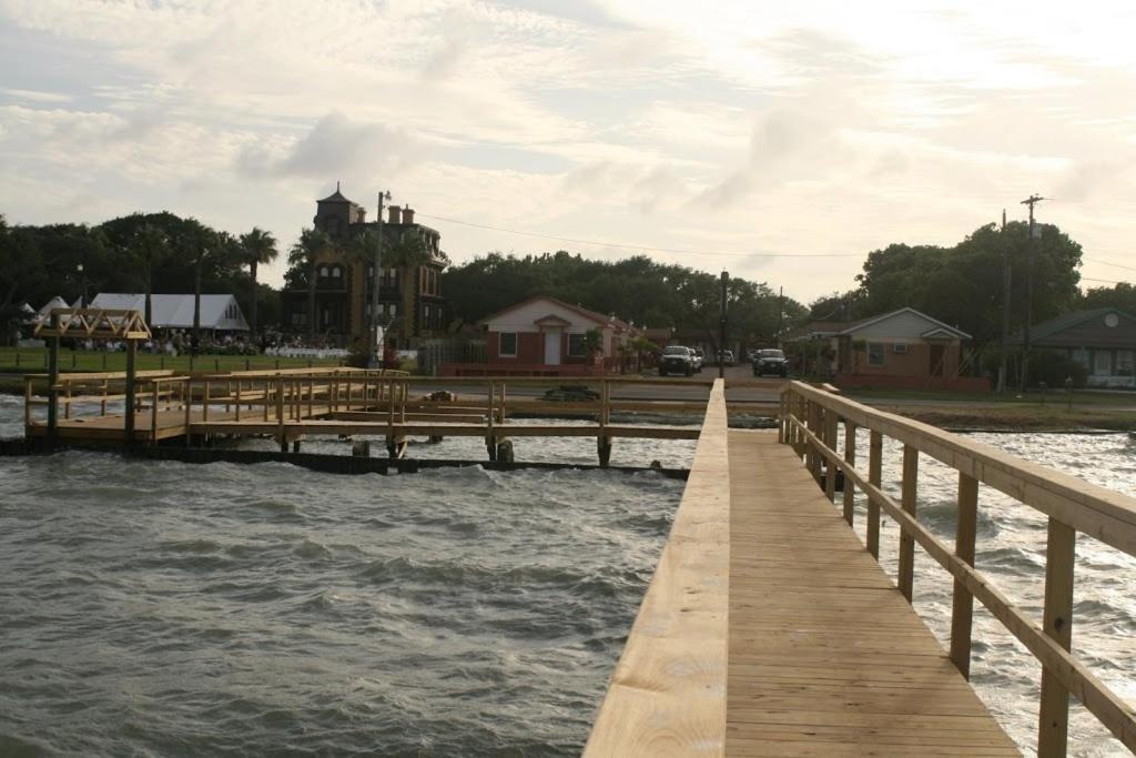 Bayfront Cottages photo 4
