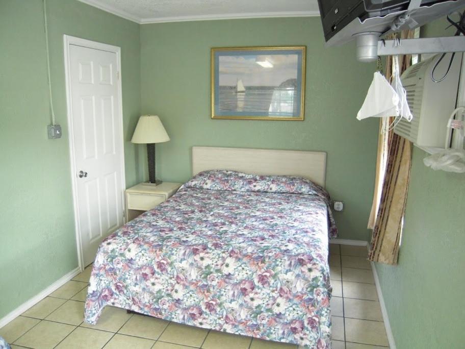 Bayfront Cottages photo 12