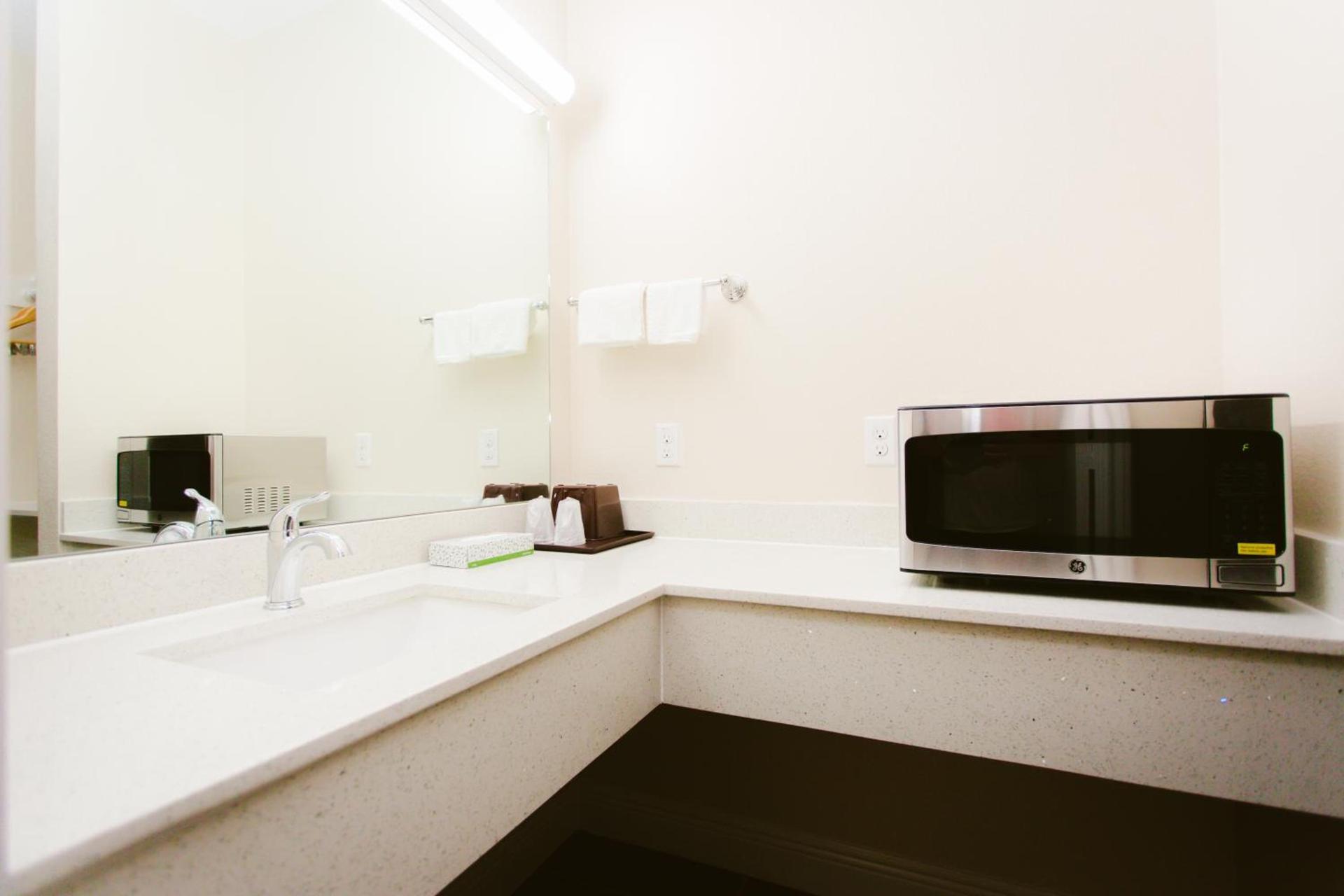 scottish inn & suites photo 9