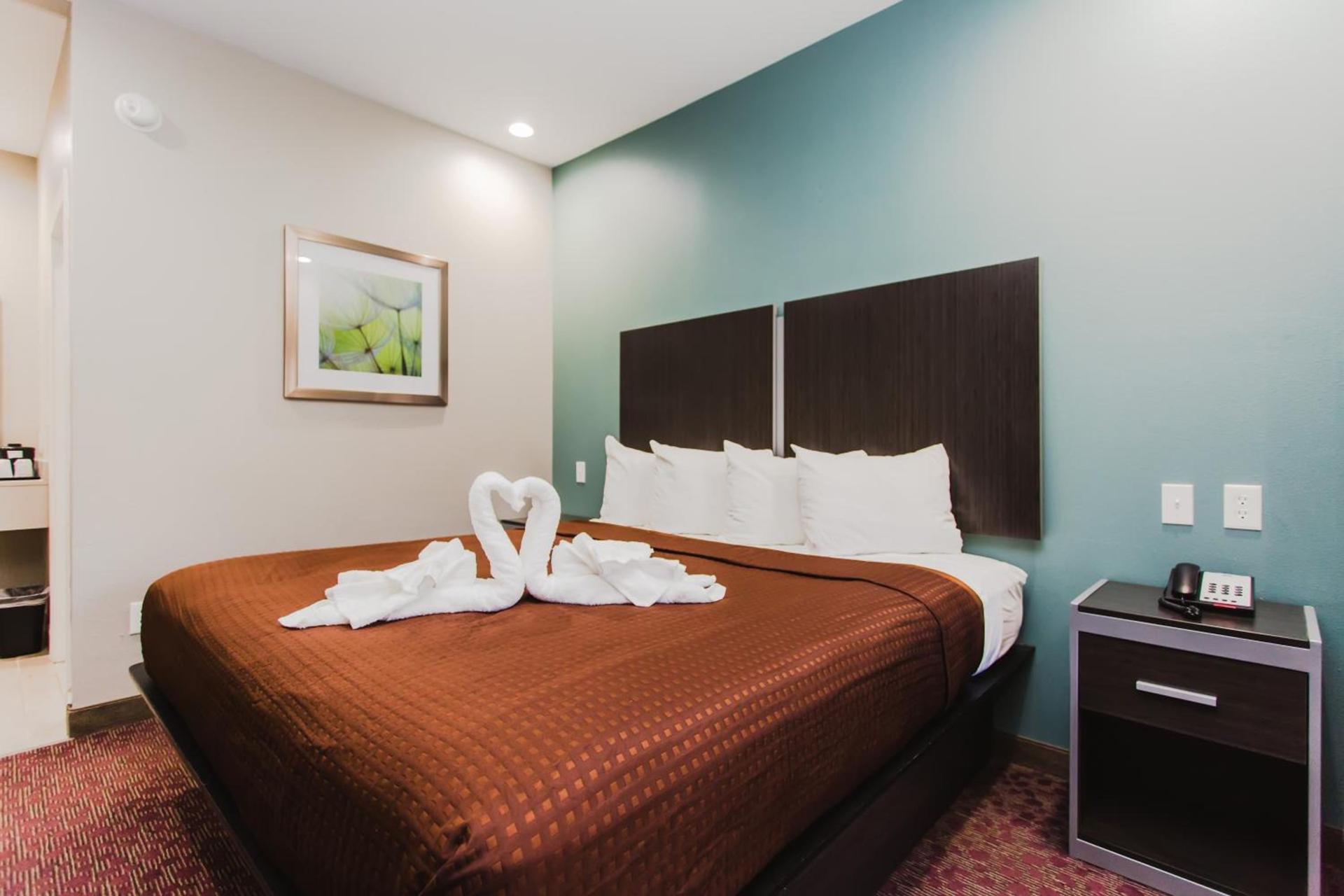 Express Inn - Spring photo 3