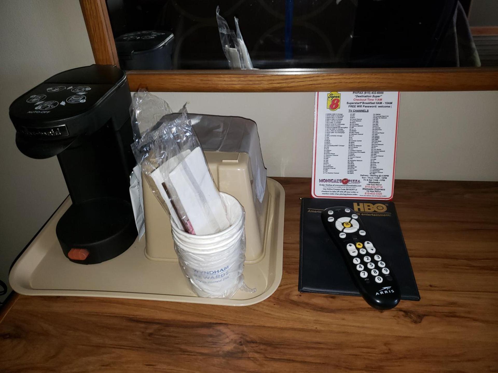 Super 8 by Wyndham Watseka photo 26