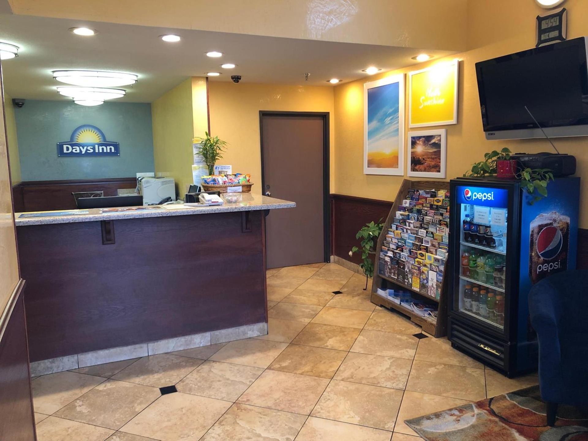 Days Inn by Wyndham Rio Rancho photo 22
