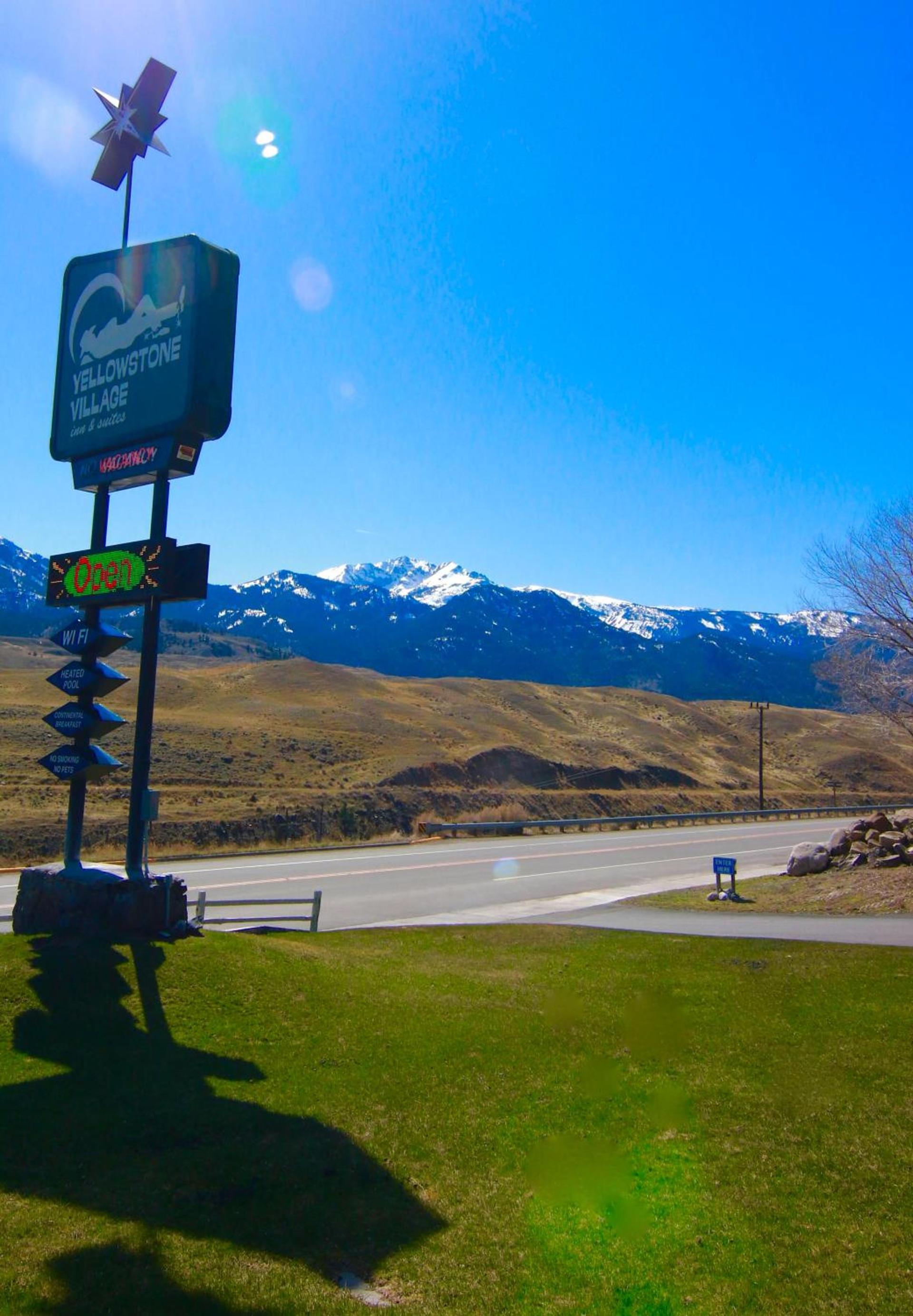 Yellowstone Village Inn and Suites photo 8