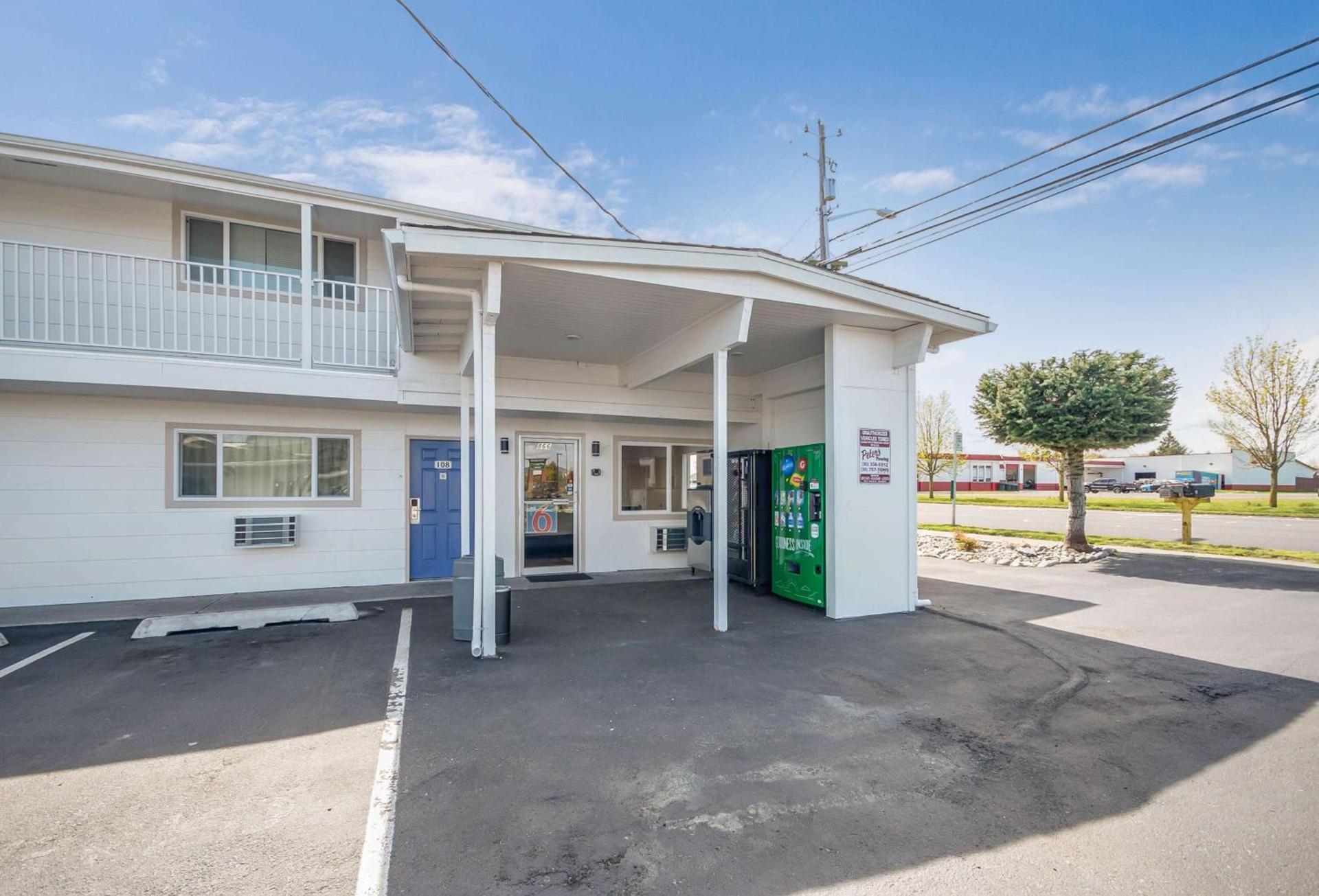 Motel 6-Burlington, WA photo 2