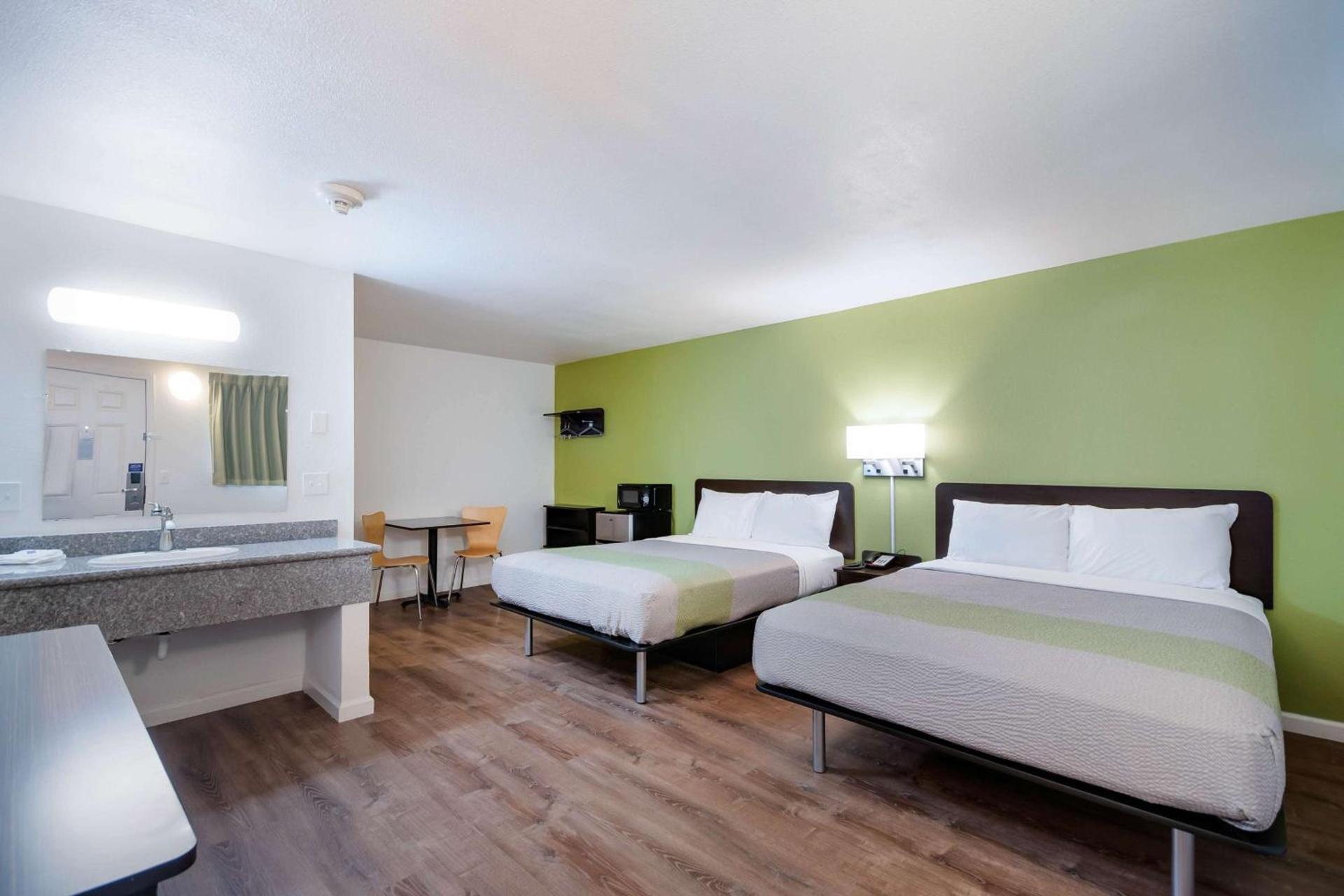 Motel 6-Burlington, WA photo 17