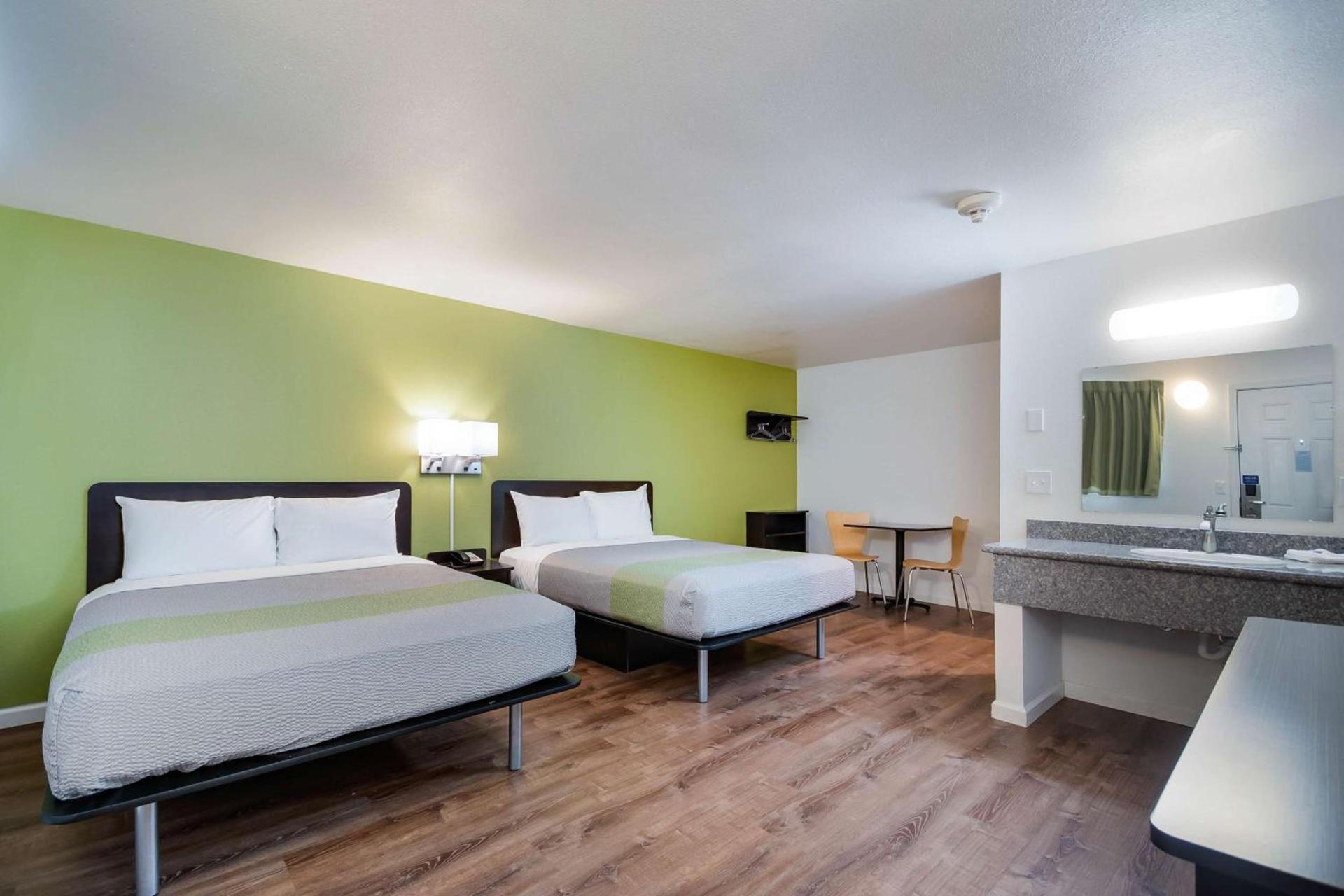 Motel 6-Burlington, WA photo 14