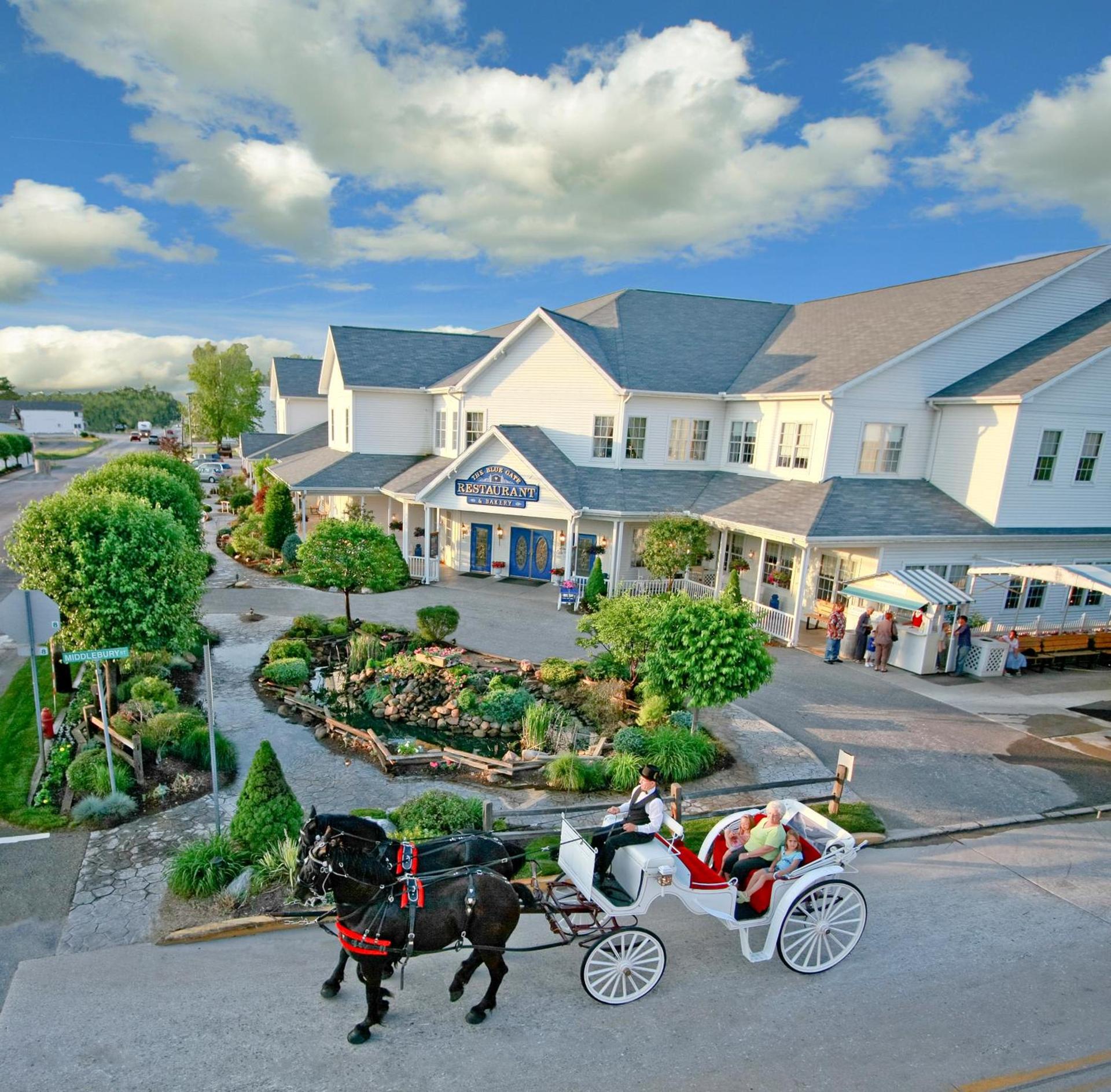 Blue Gate Garden Inn photo 15