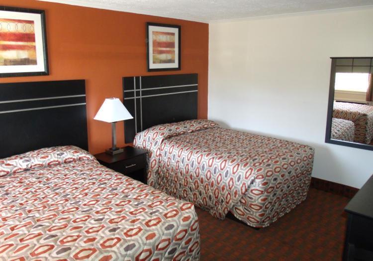 Woodlawn Hills Motel photo 11