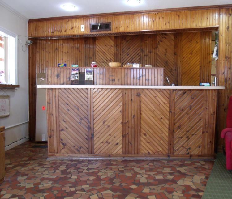 Woodlawn Hills Motel photo 2