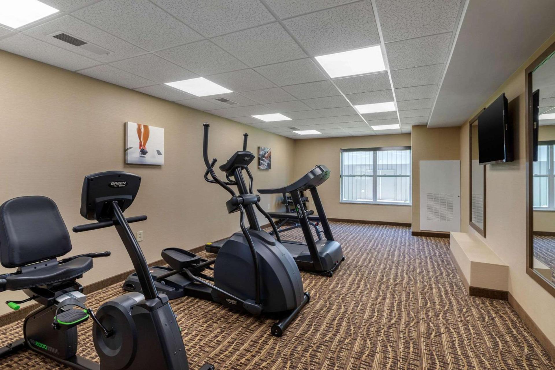 Comfort Inn & Suites Northern Kentucky photo 47