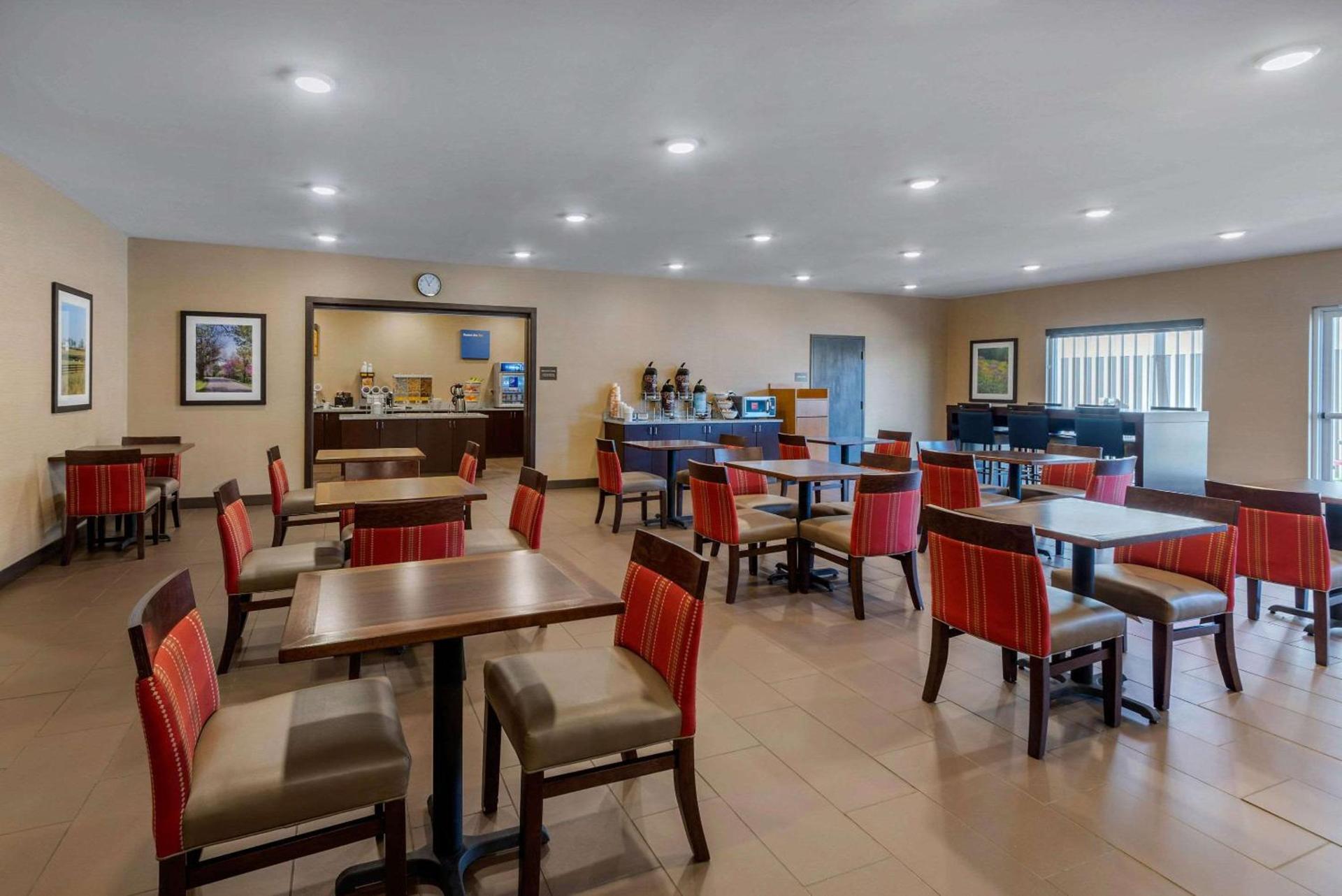 Comfort Inn & Suites Northern Kentucky photo 43