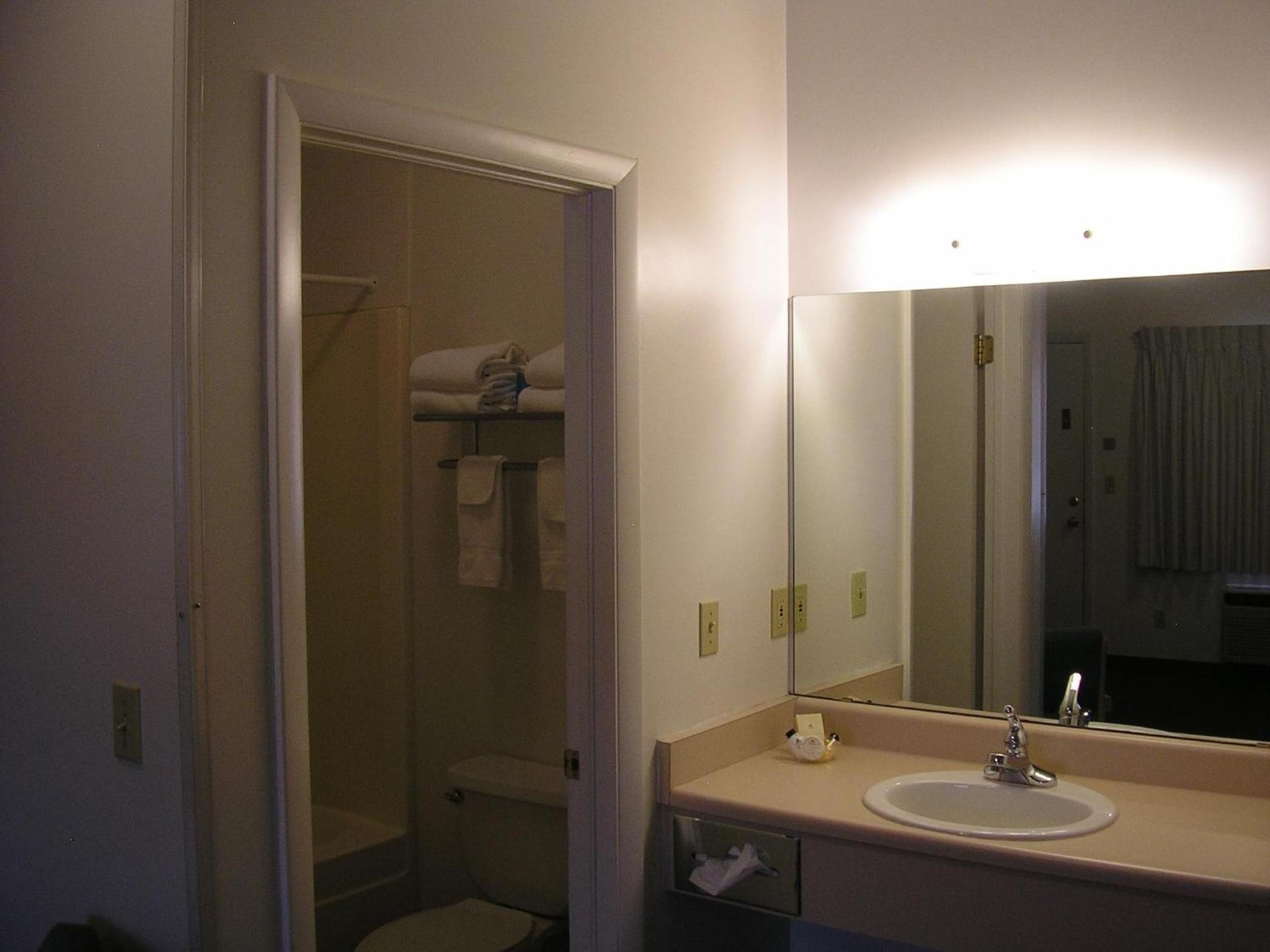 Mecca Motel photo 25