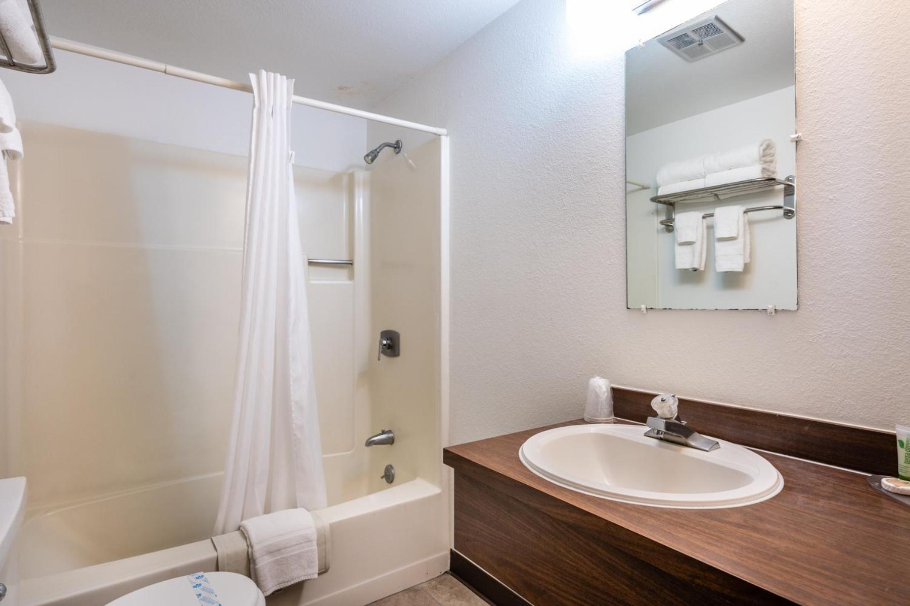 M&M Motel photo 13