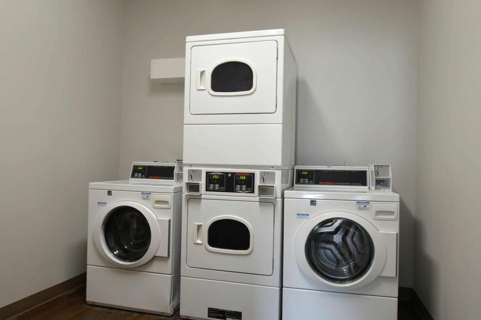 Best Western Ingleside Inn & Suites photo 22