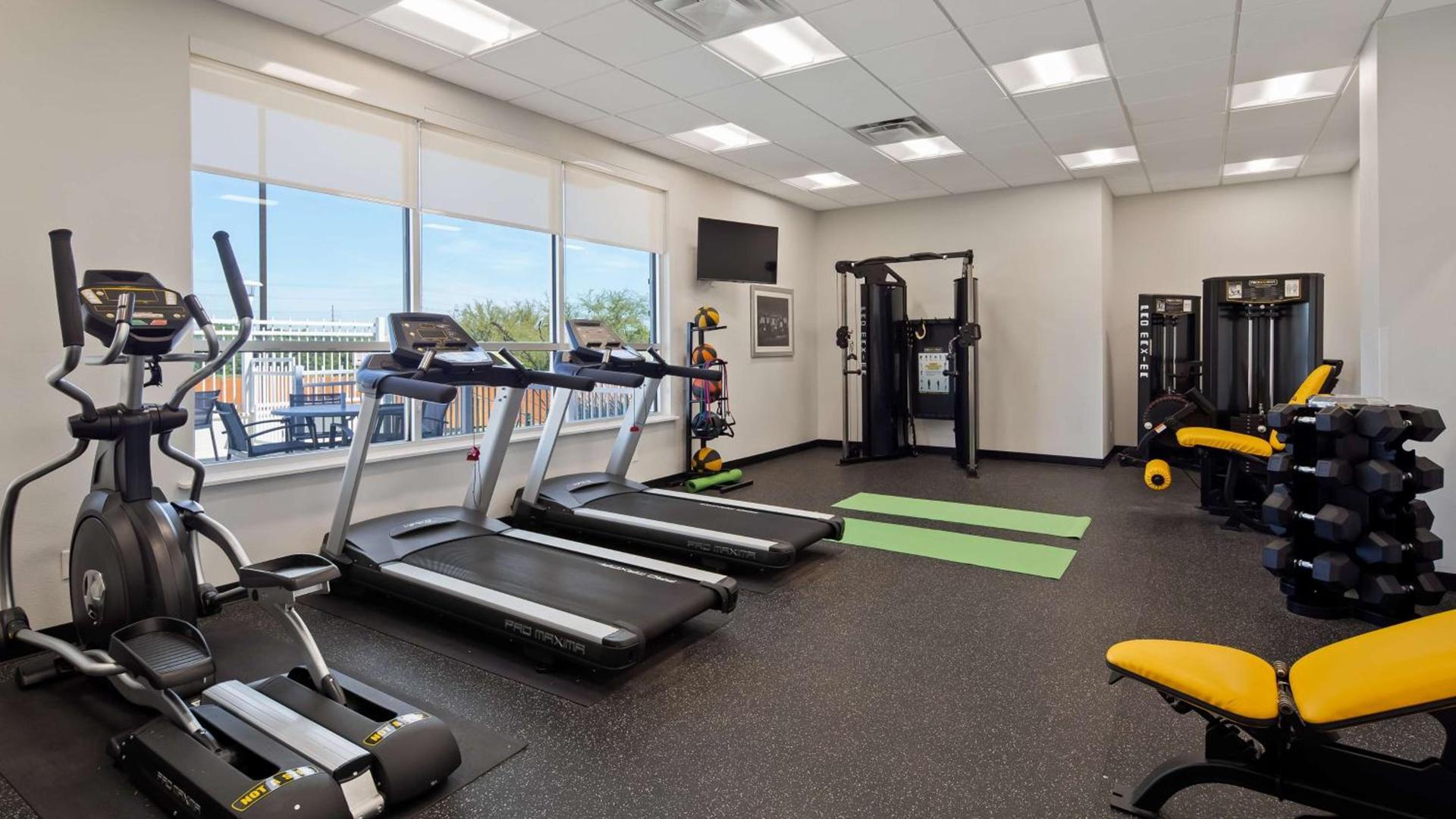 Best Western Plus Roland Inn & Suites photo 8