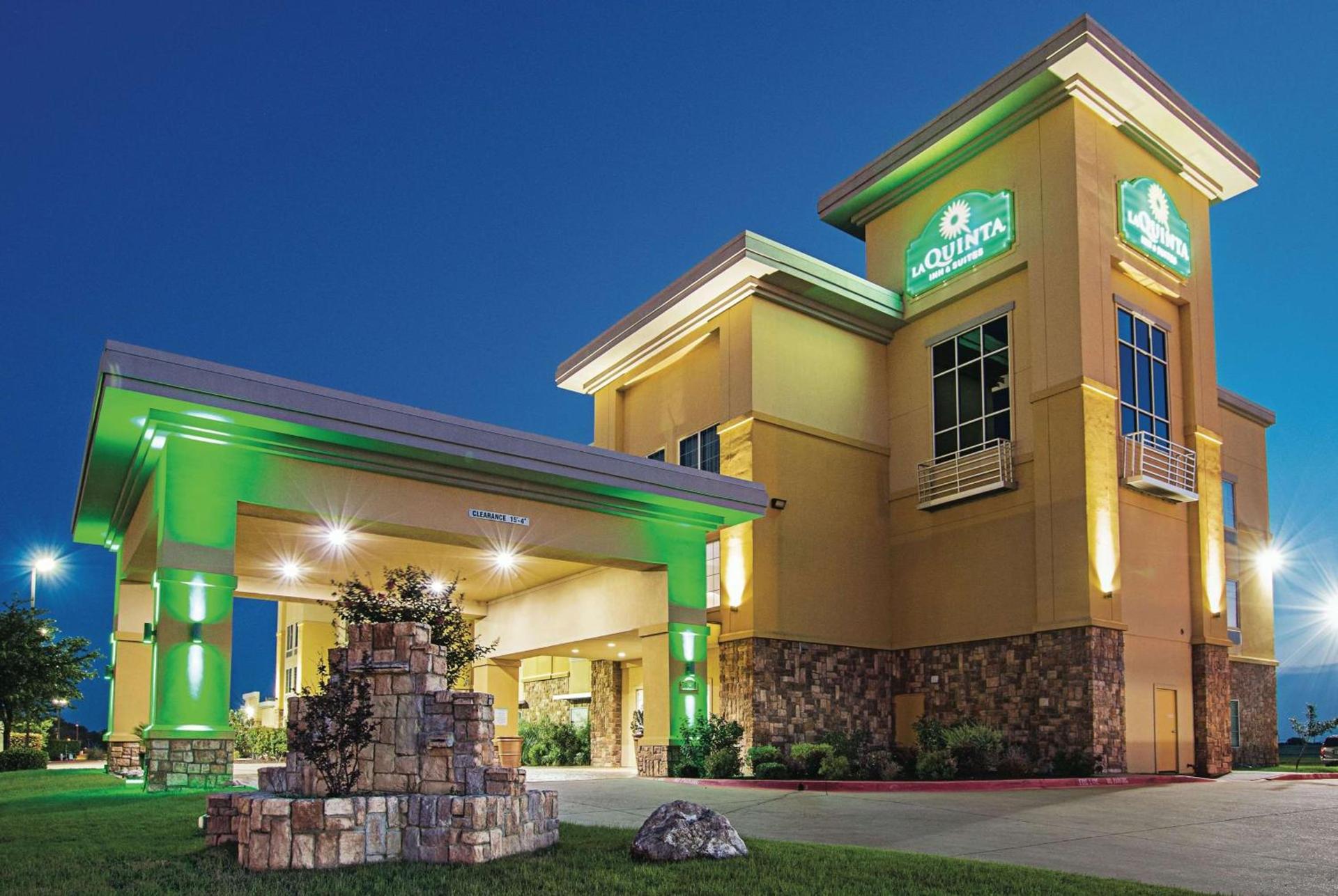 La Quinta by Wyndham Ft. Worth - Forest Hill, TX photo 3