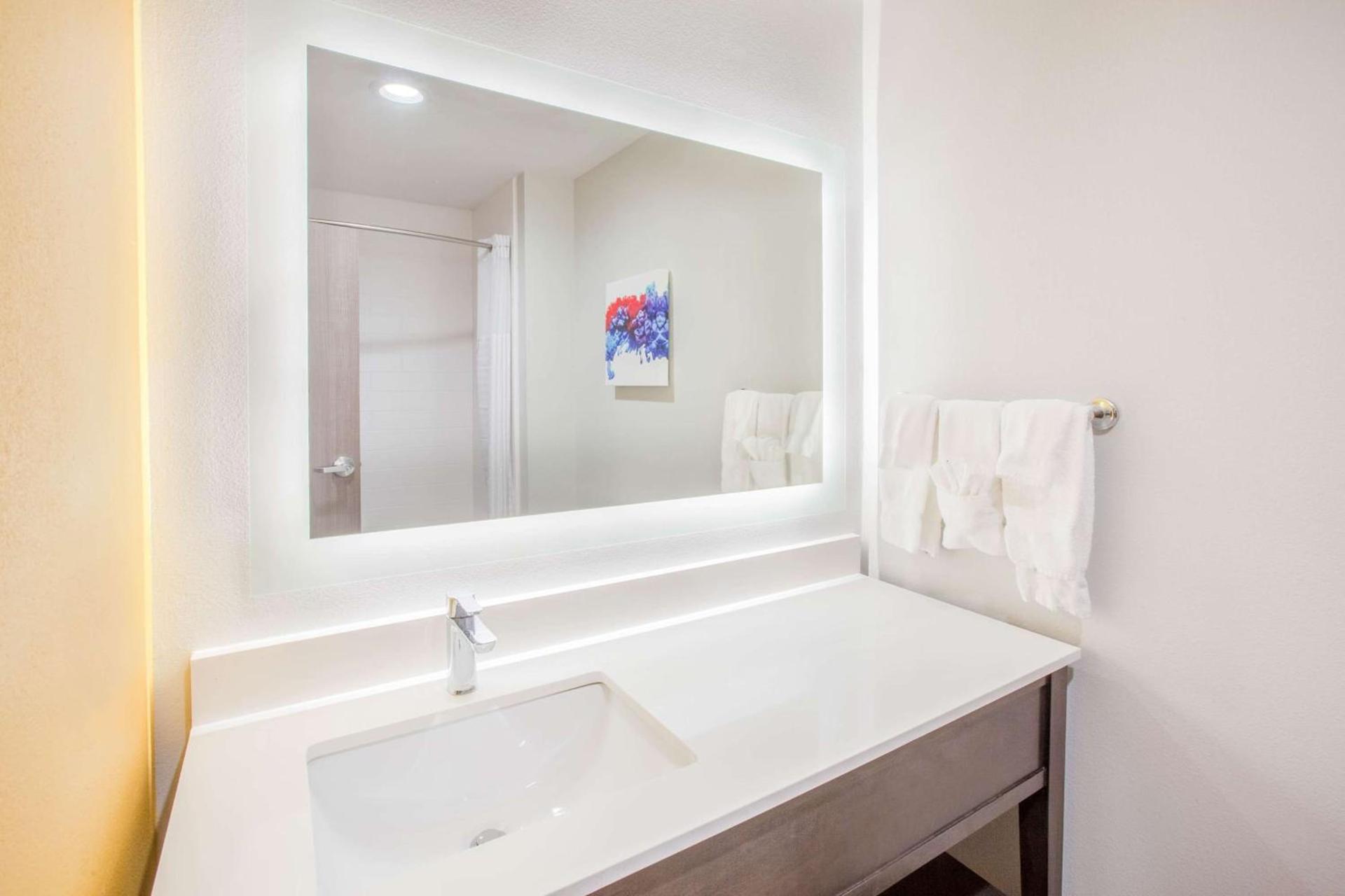La Quinta by Wyndham Dallas Duncanville photo 17
