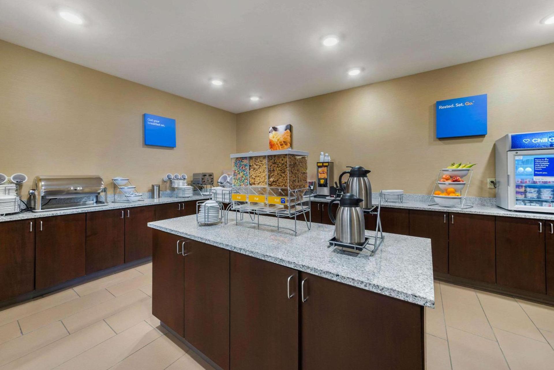 Comfort Inn & Suites Northern Kentucky photo 41