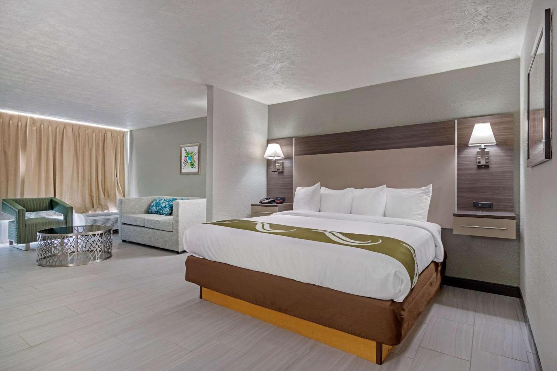 Quality Inn & Suites photo 6
