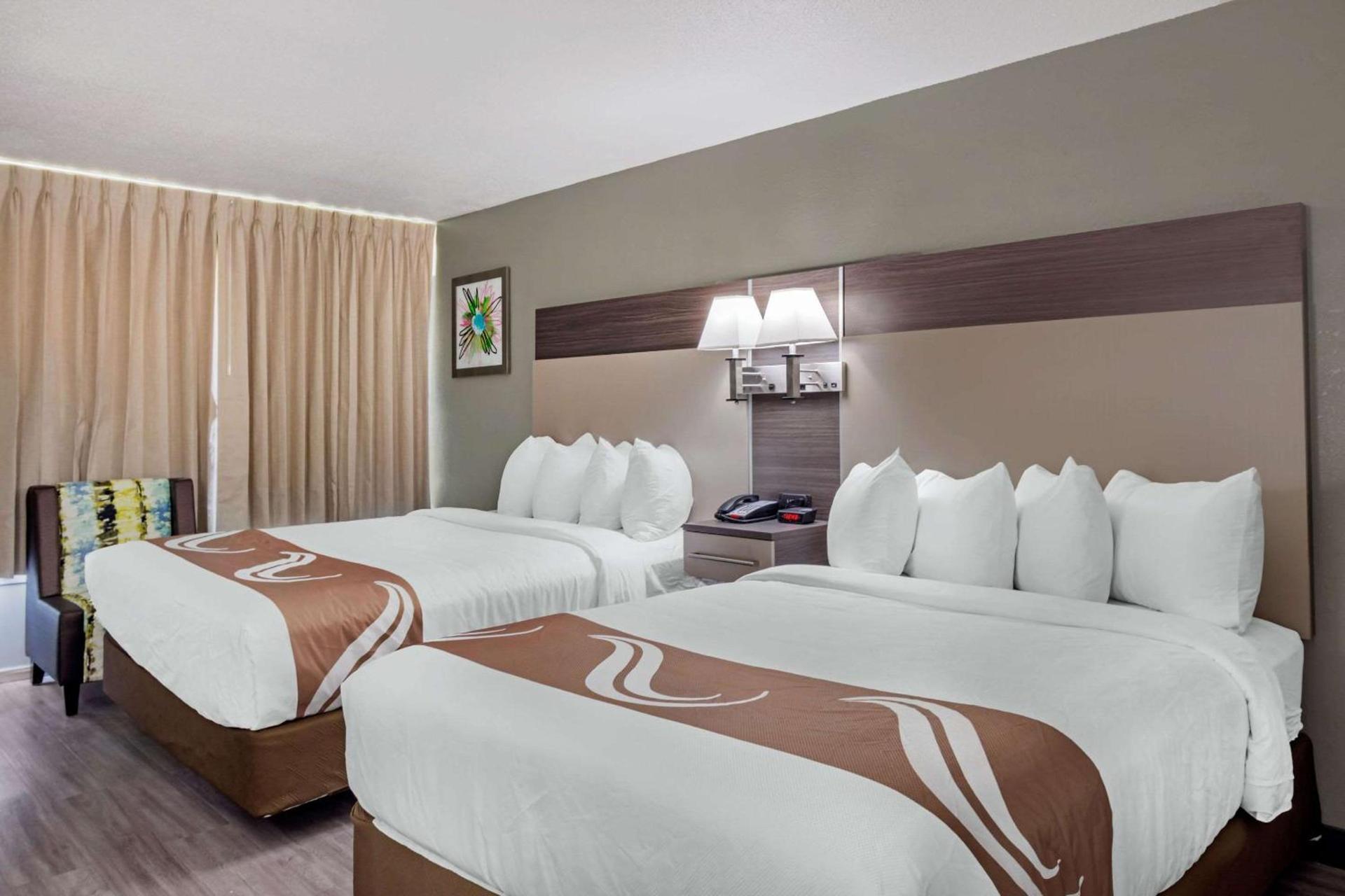 Quality Inn & Suites photo 16