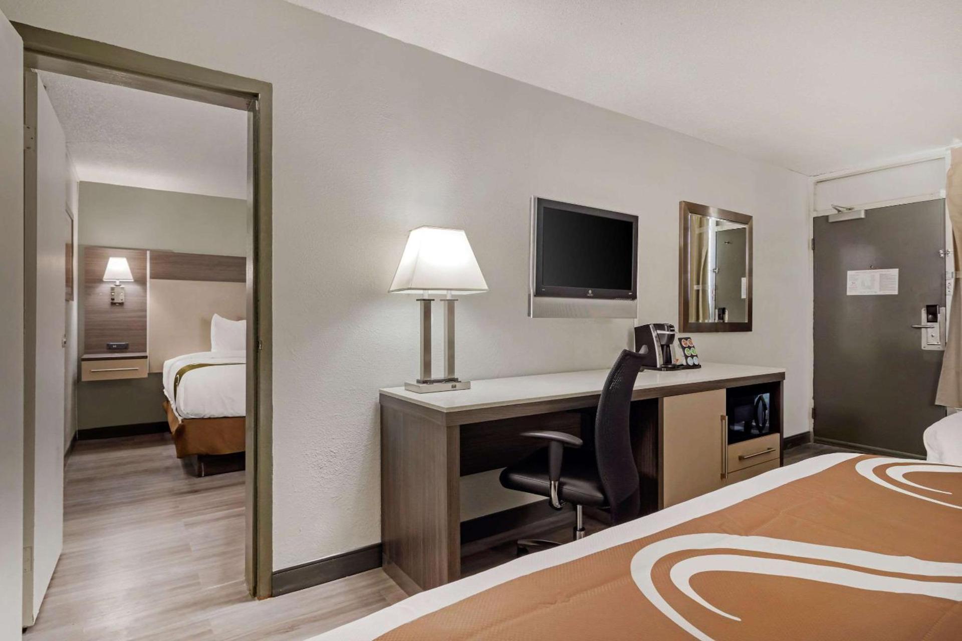Quality Inn & Suites photo 20