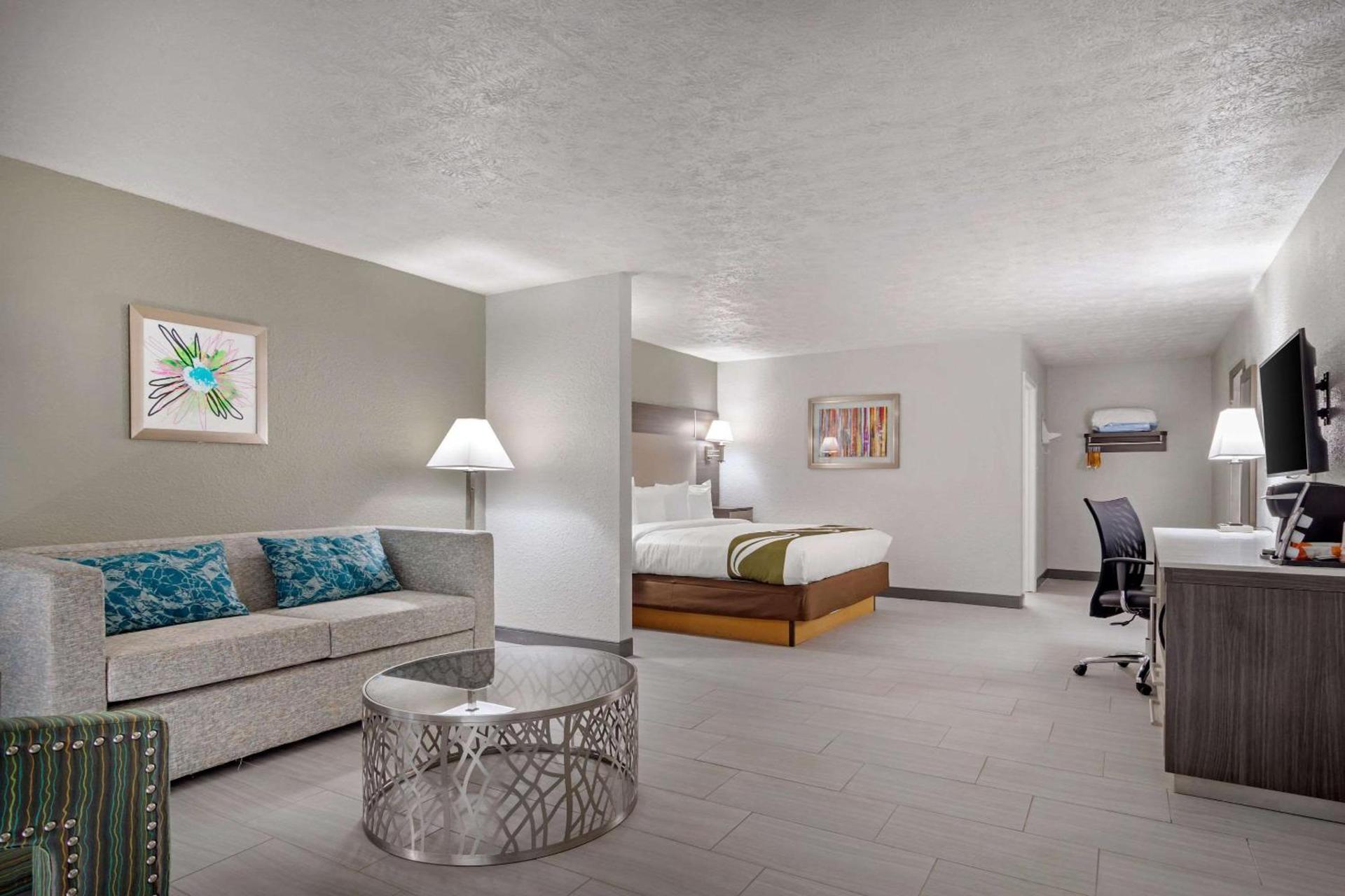 Quality Inn & Suites photo 8