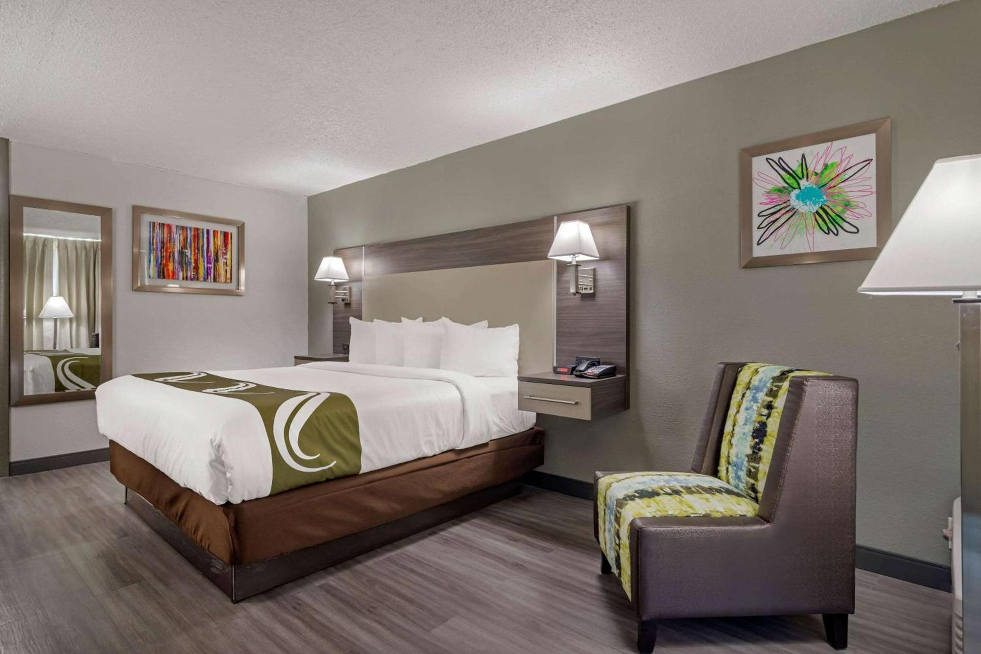Quality Inn & Suites photo 10