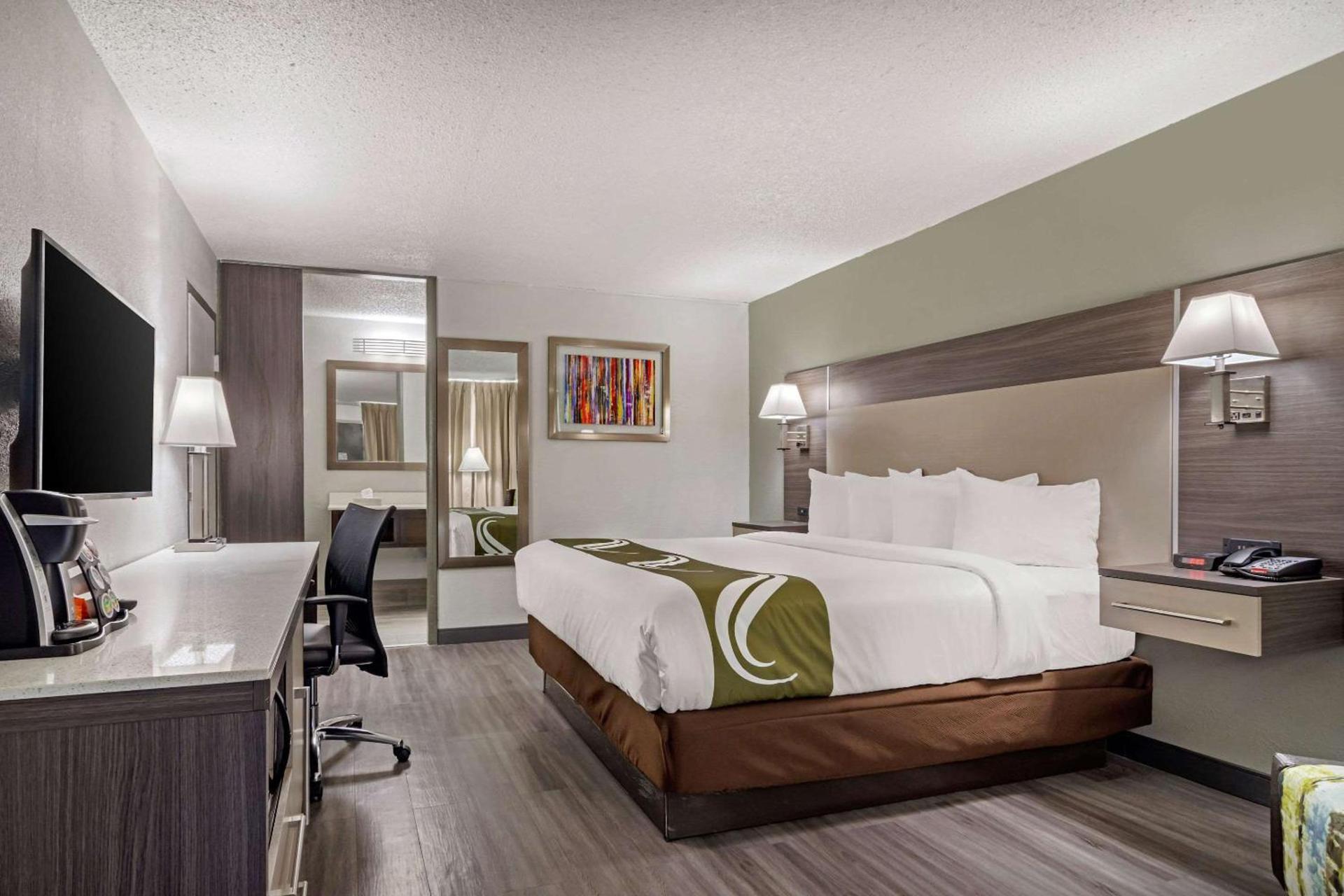 Quality Inn & Suites photo 5