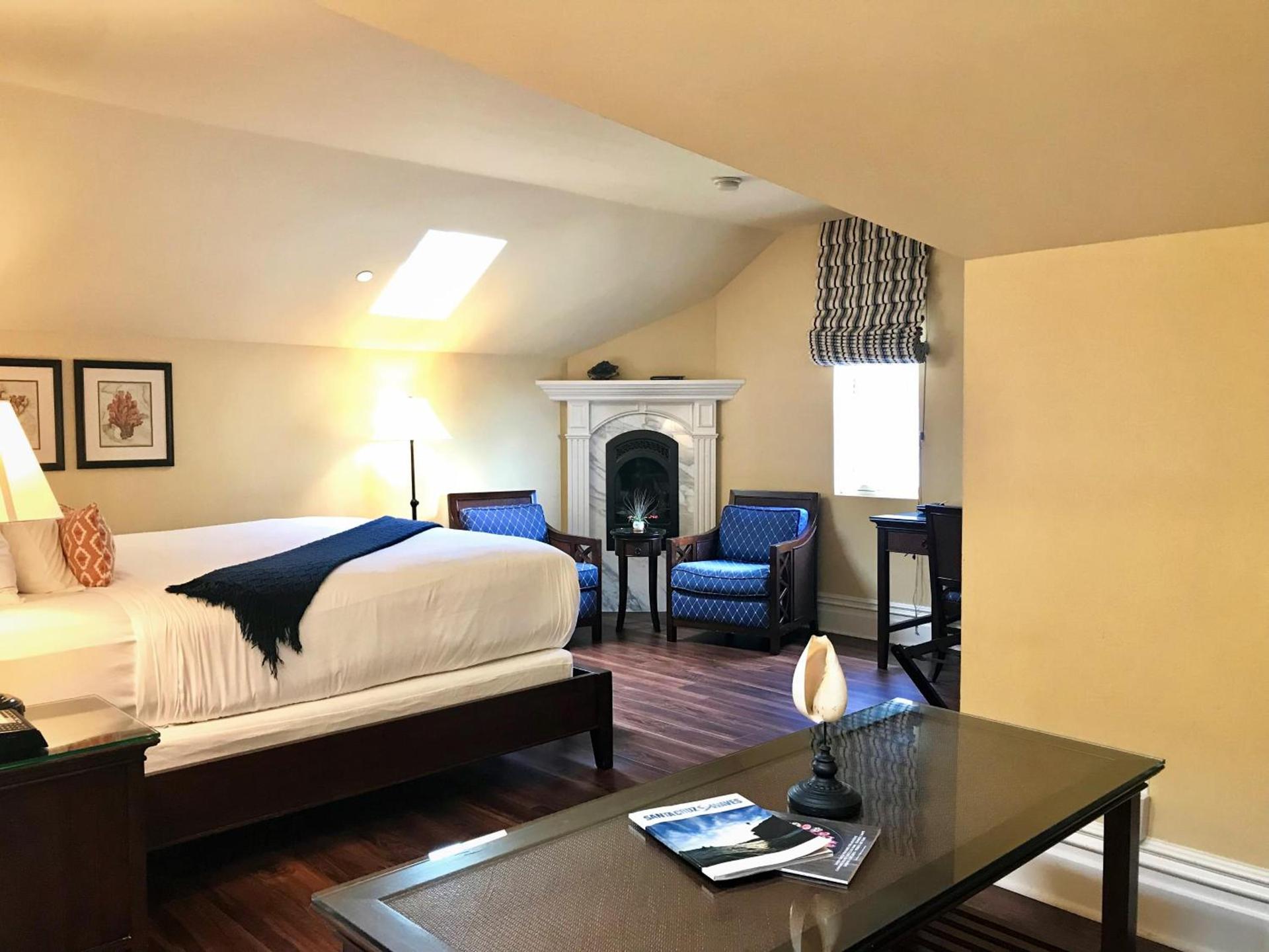 West Cliff Inn, A Four Sisters Inn photo 6