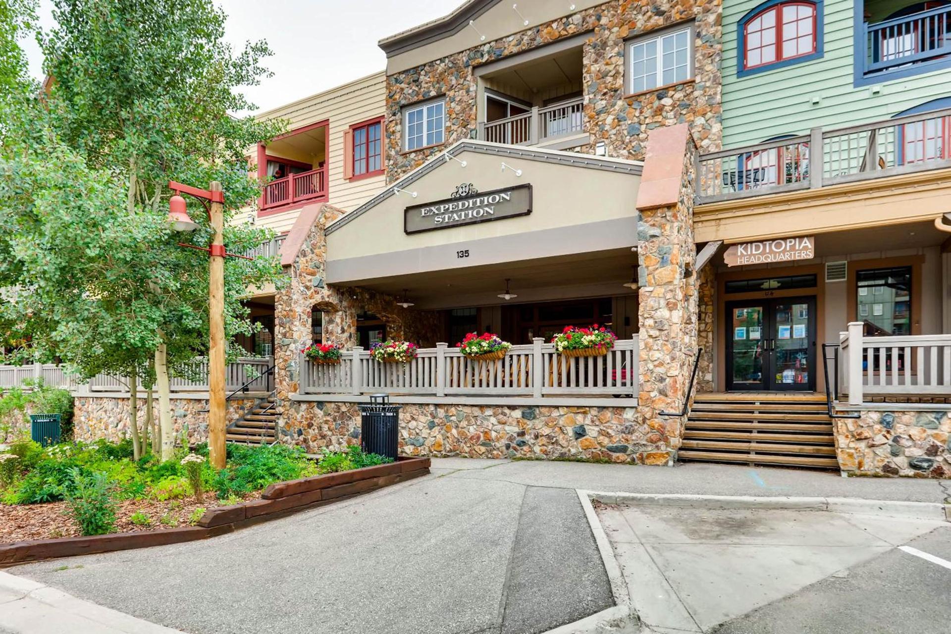 River Run Village photo 3