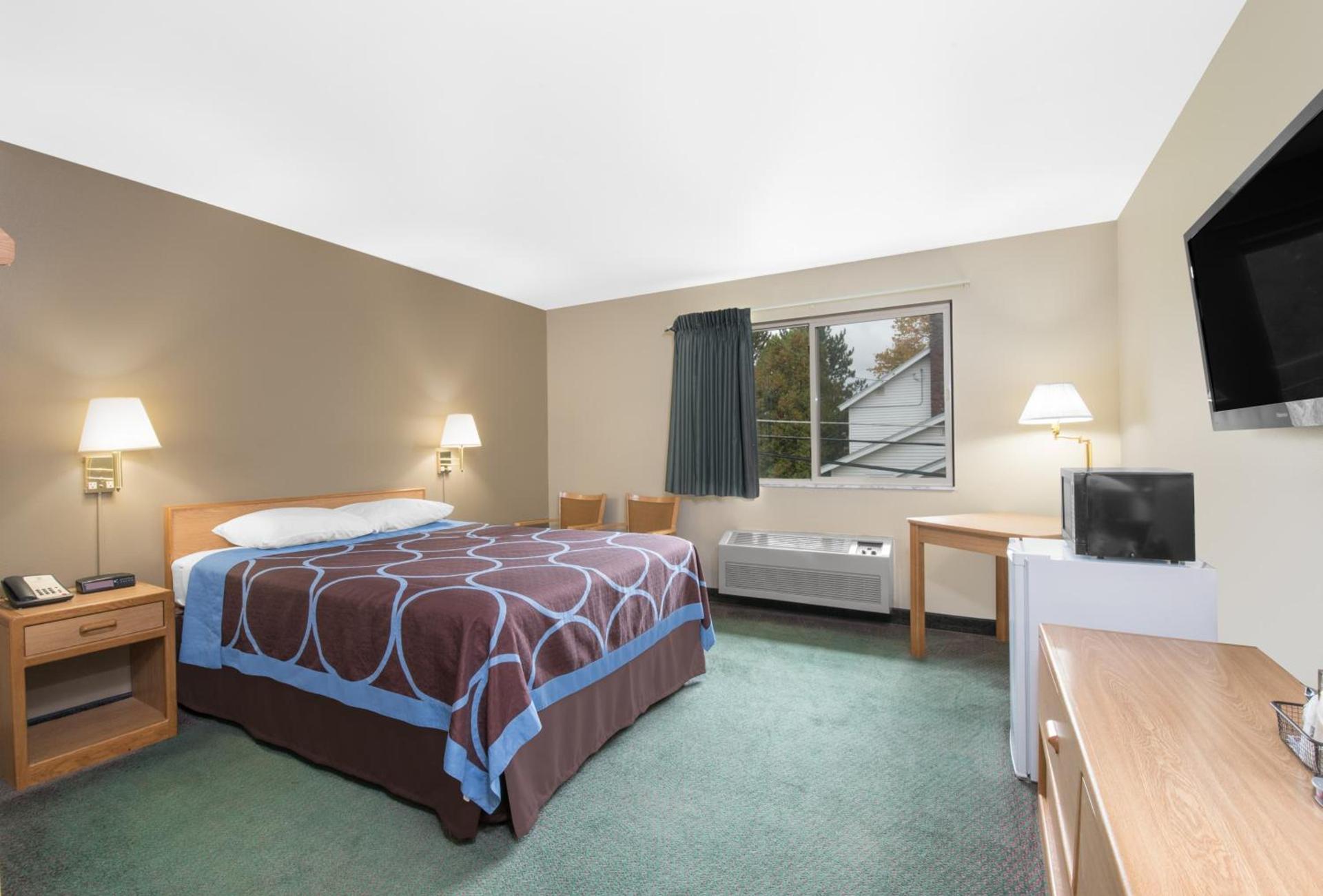 Northwoods Inn and Suites photo 13