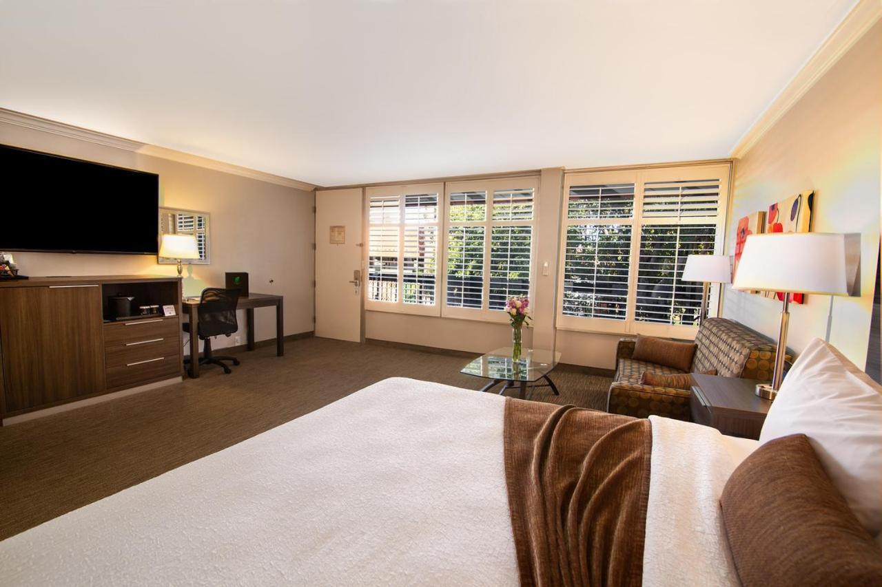 Palm Garden Hotel photo 12