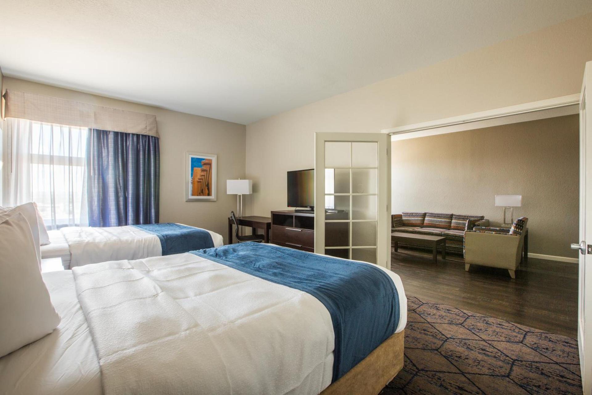 Baymont by Wyndham Albuquerque Airport photo 40