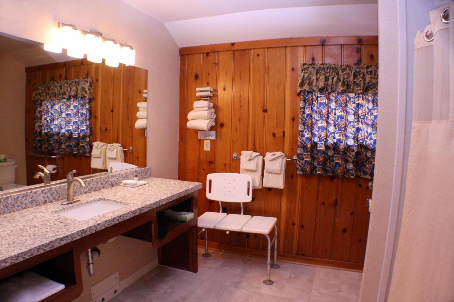Buffalo Bill Cabin Village photo 16