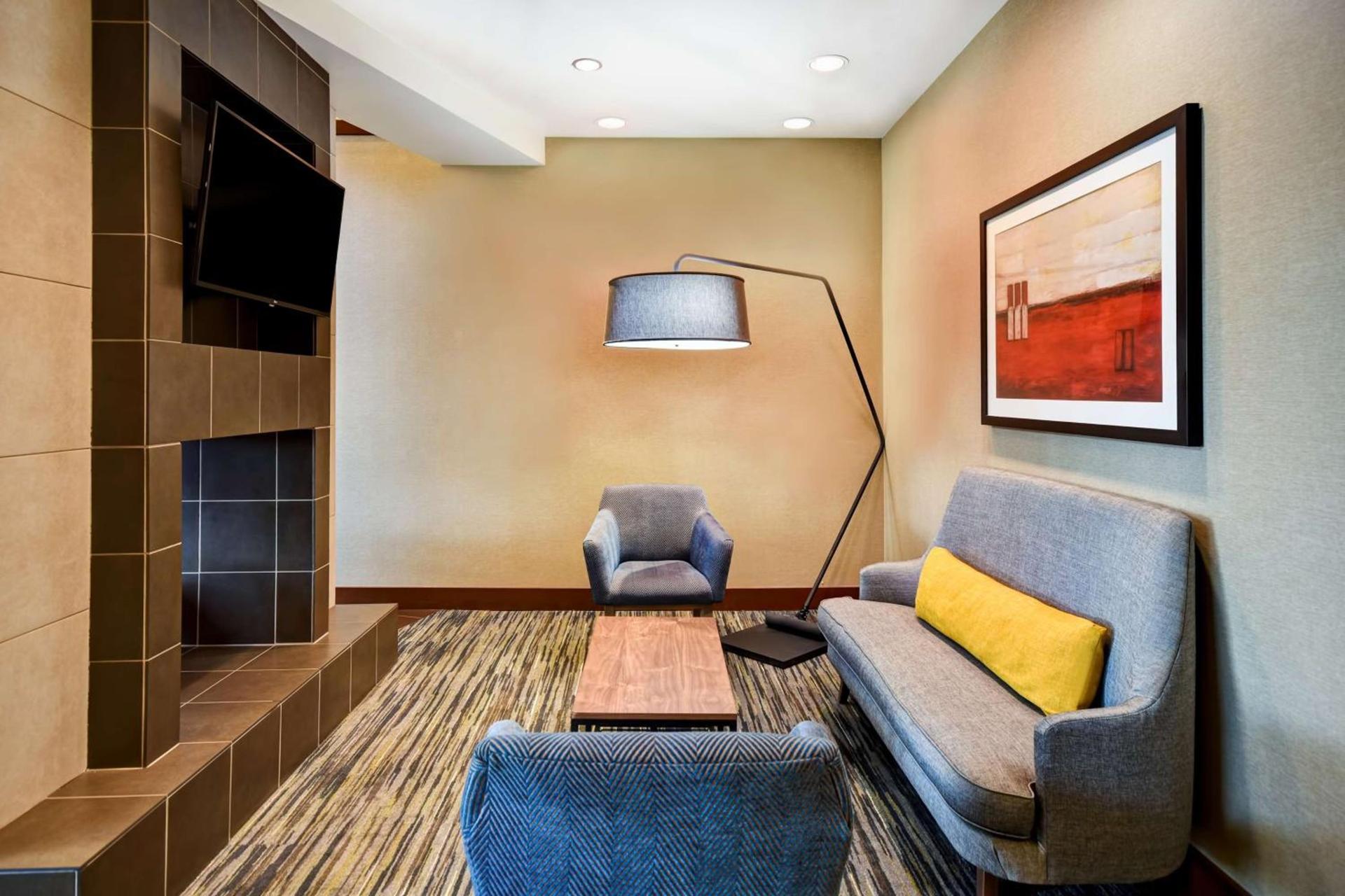 Hyatt Place Phoenix Gilbert photo 47