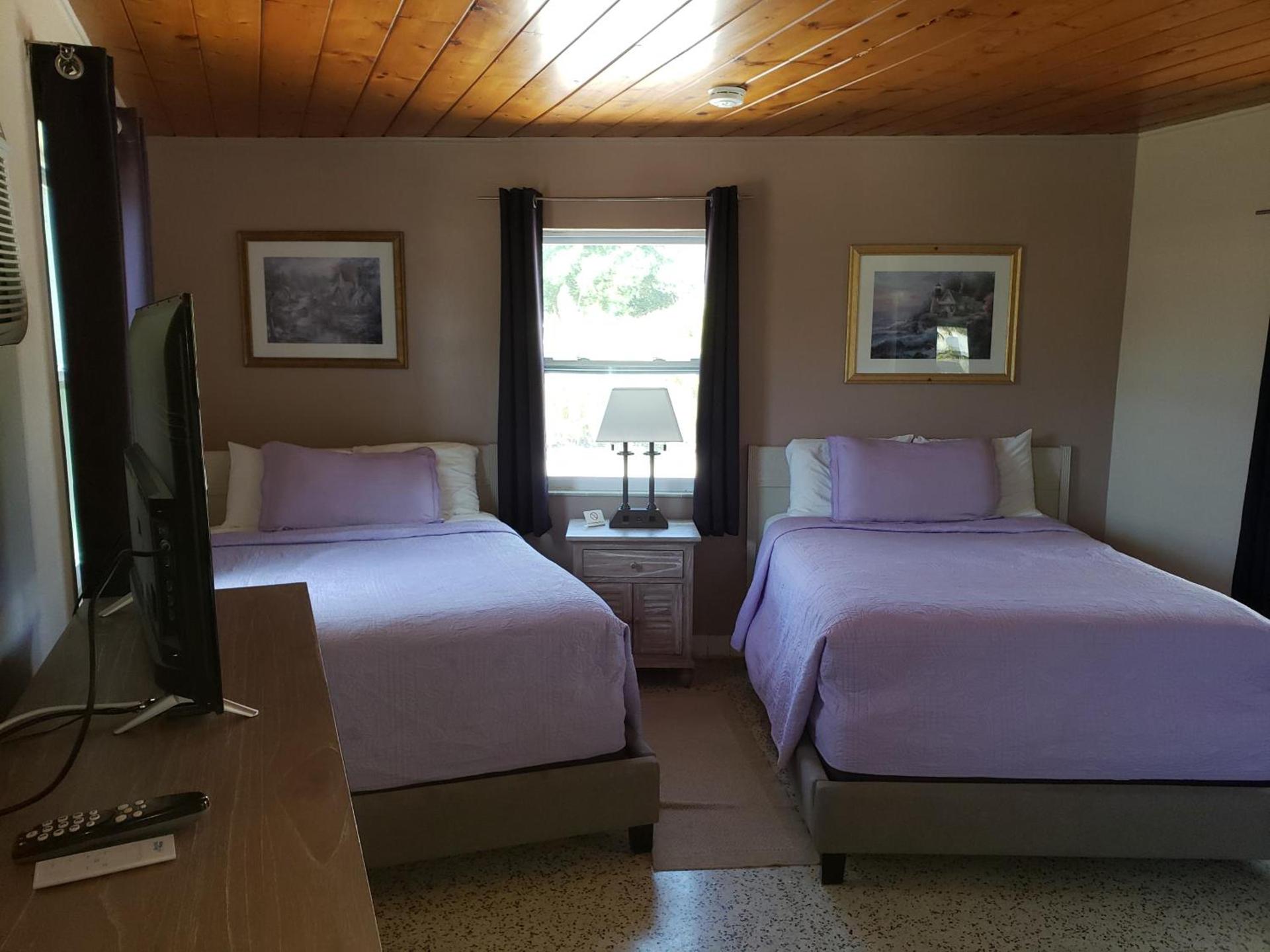 Siesta Motel photo 16