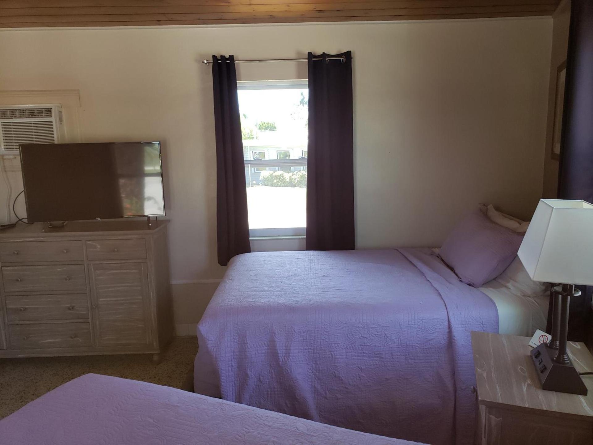 Siesta Motel photo 20