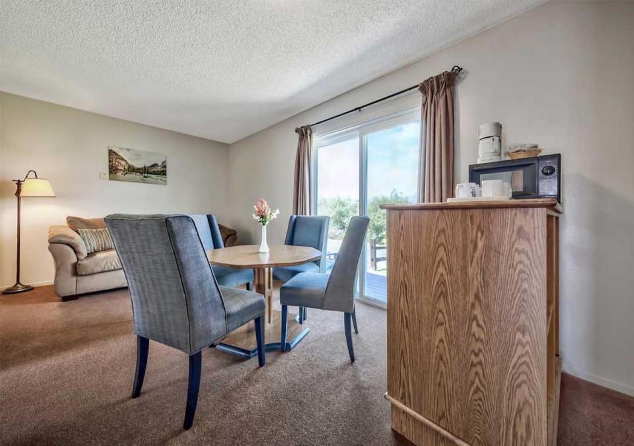 Walker River Lodge photo 12