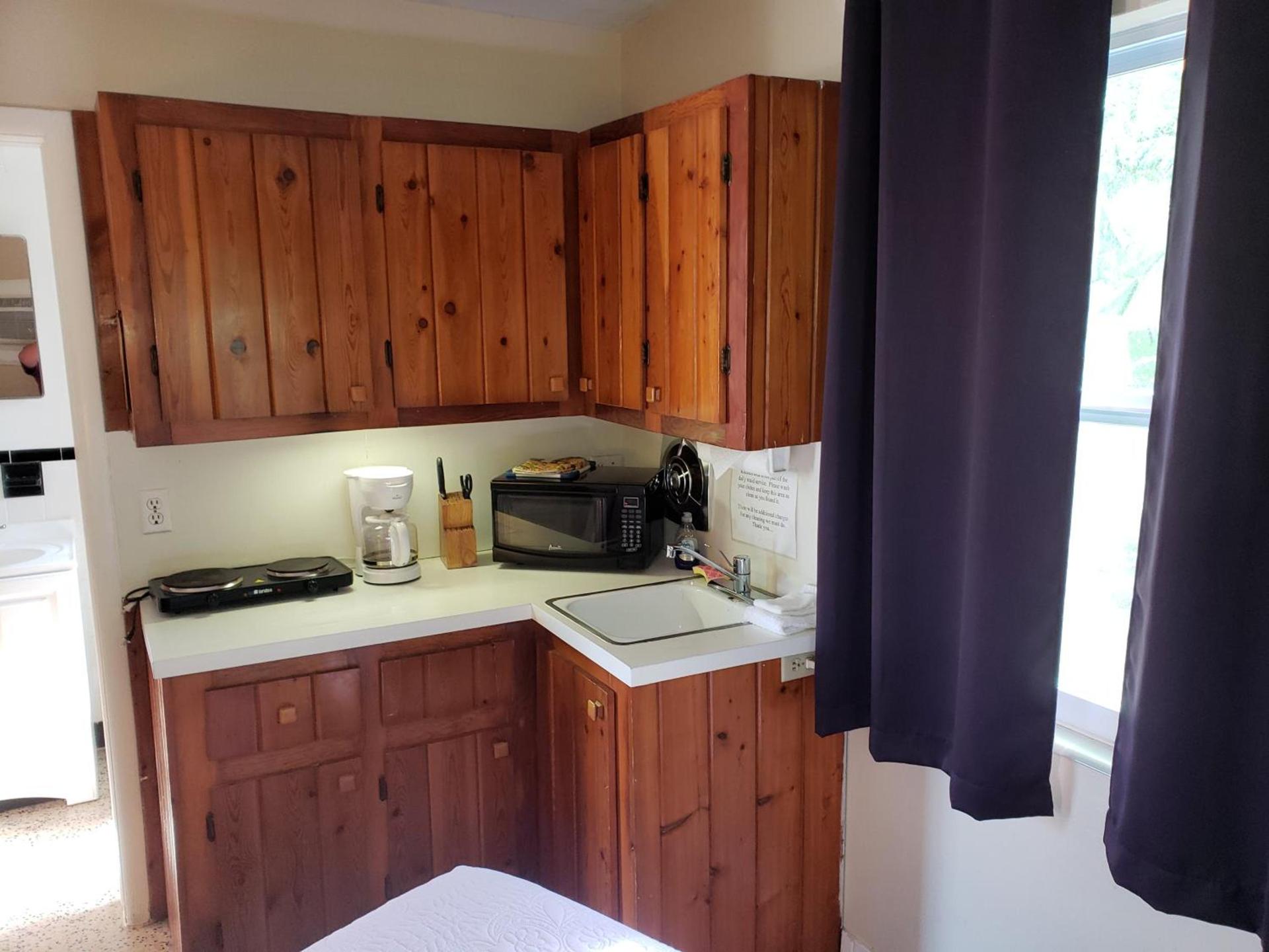 Siesta Motel photo 6