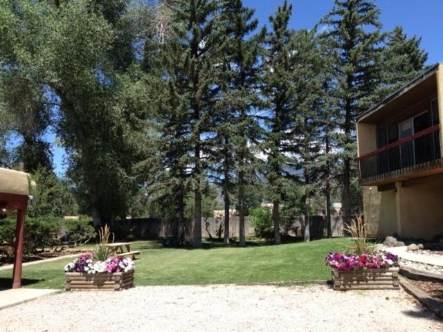 El Pueblo Lodge photo 25